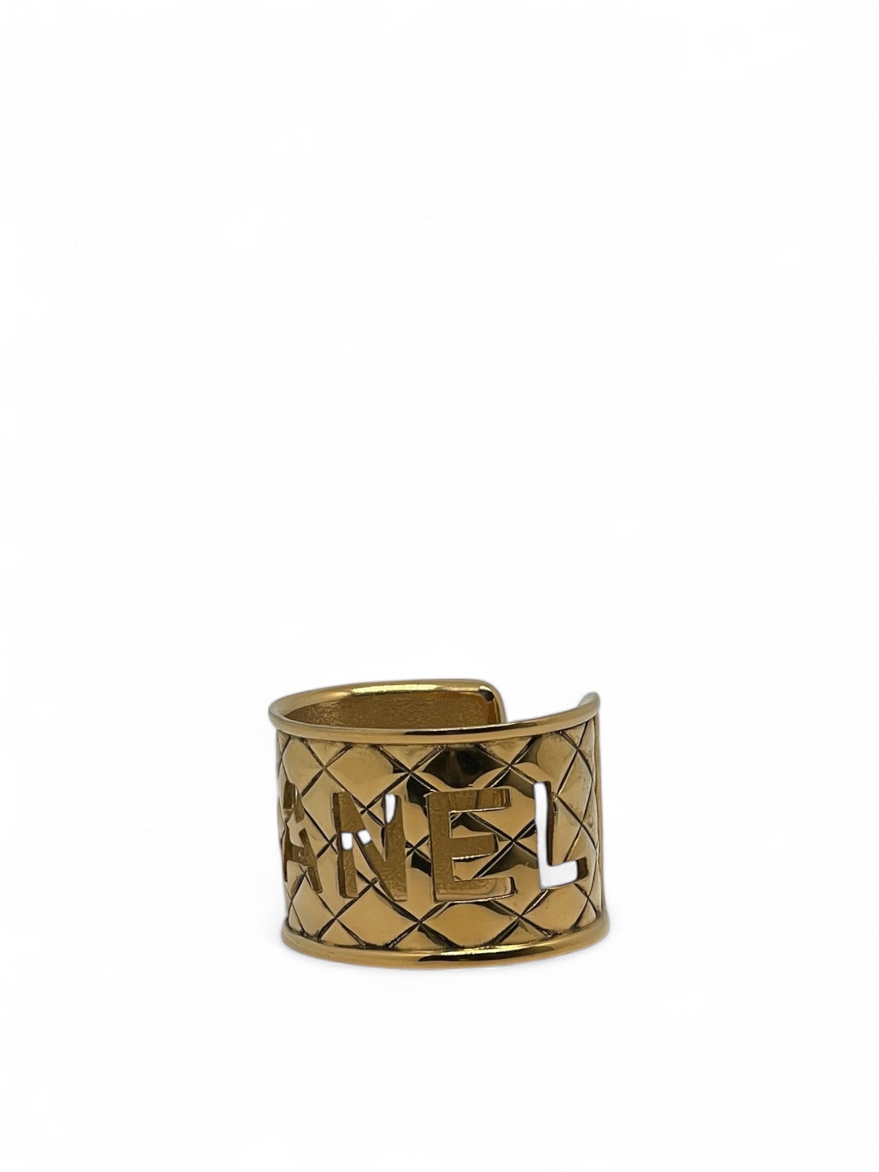 Chanel - Goldfarbene Manschette