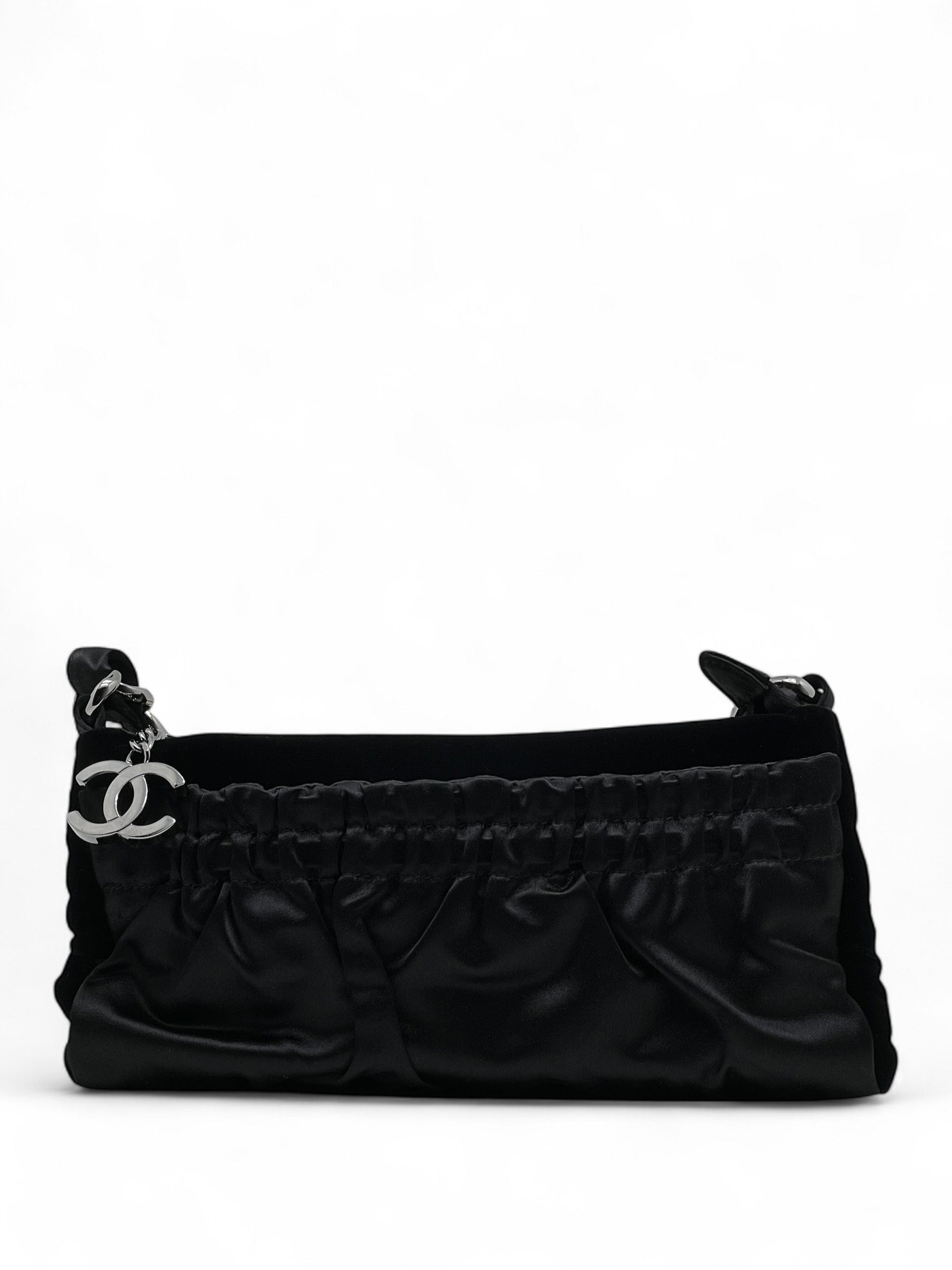 Chanel - Samttäschchen