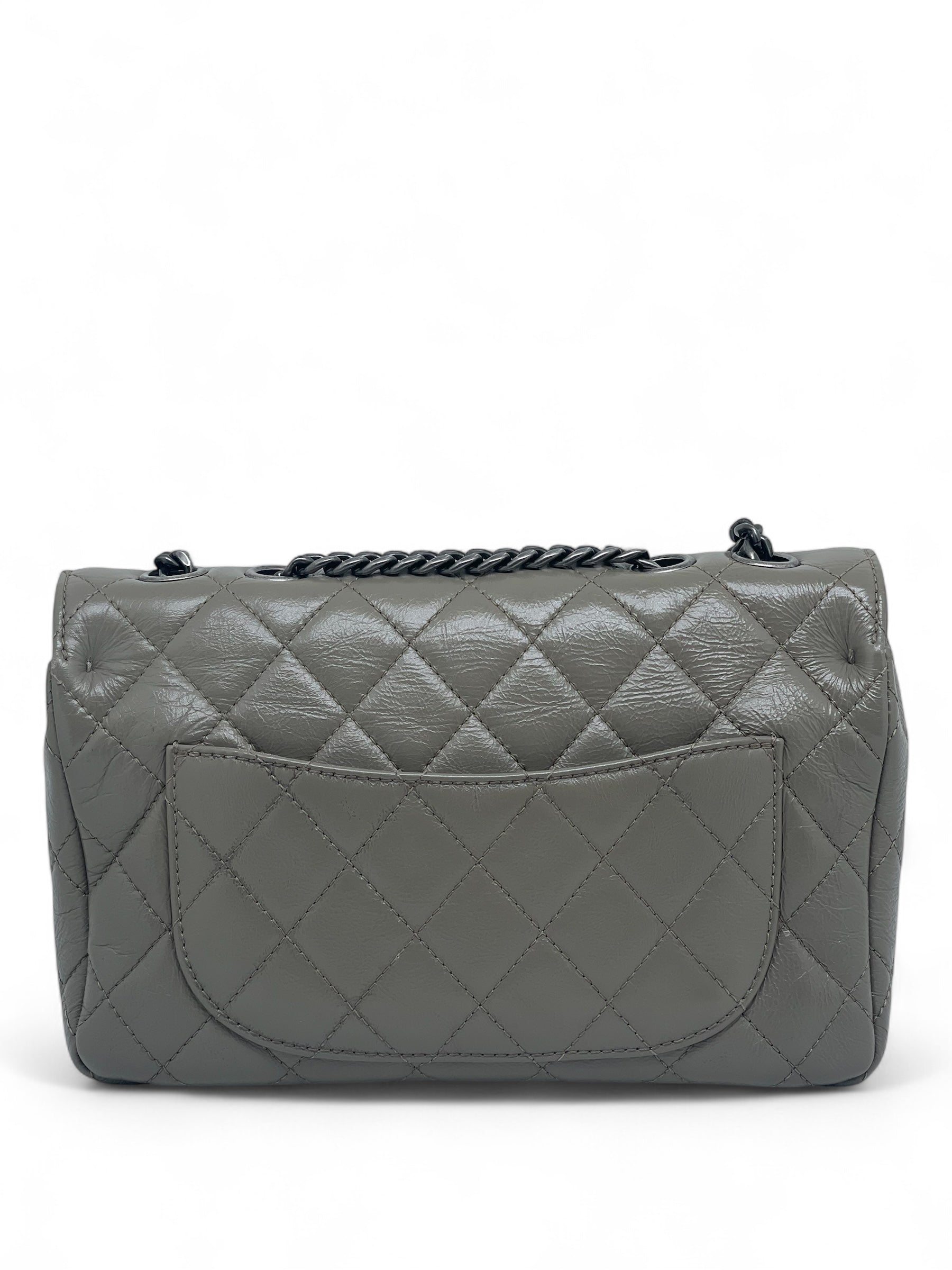 Chanel - Khakifarbene Umhängetasche mit Klappe