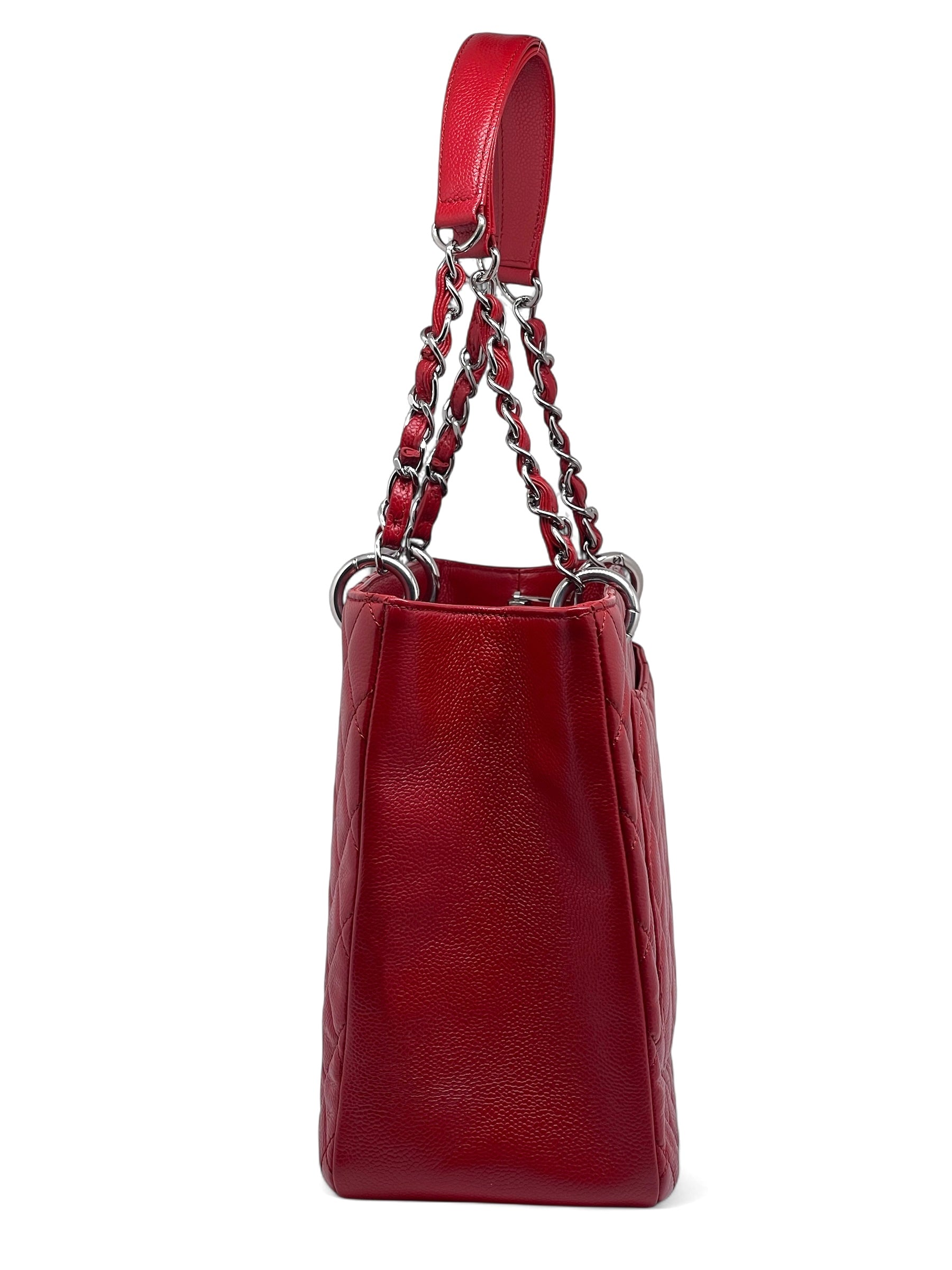 Chanel - Sac Shopping GST rouge
