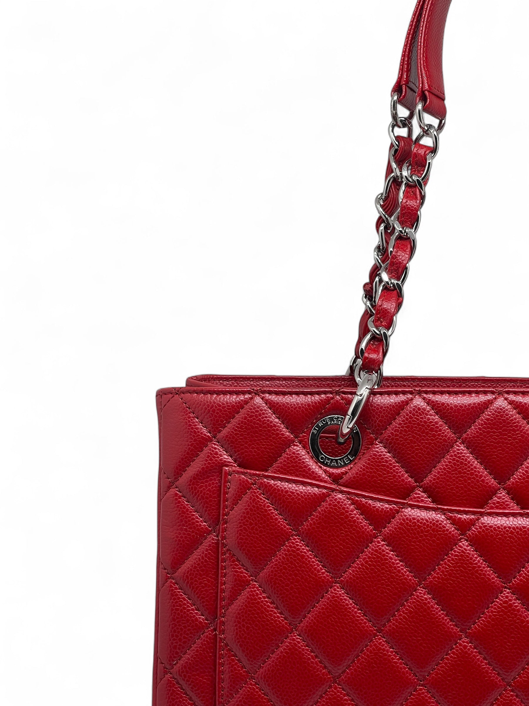 Chanel - Sac Shopping GST rouge