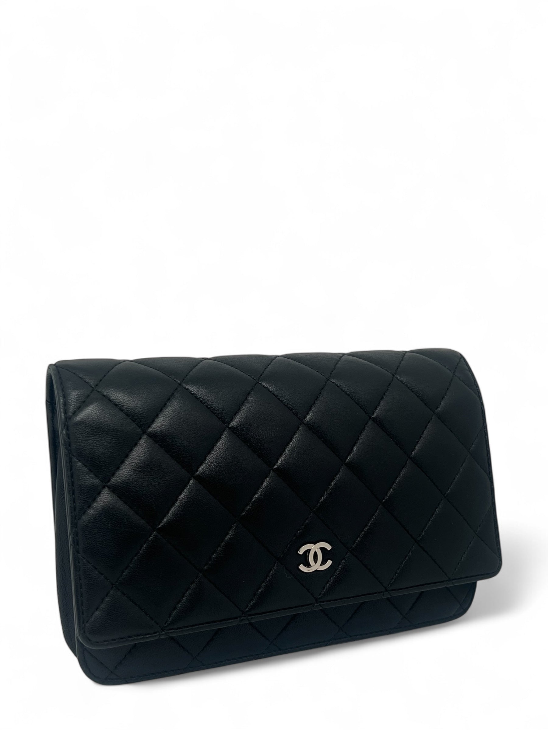 Chanel - Geldbeutel an Kette schwarz