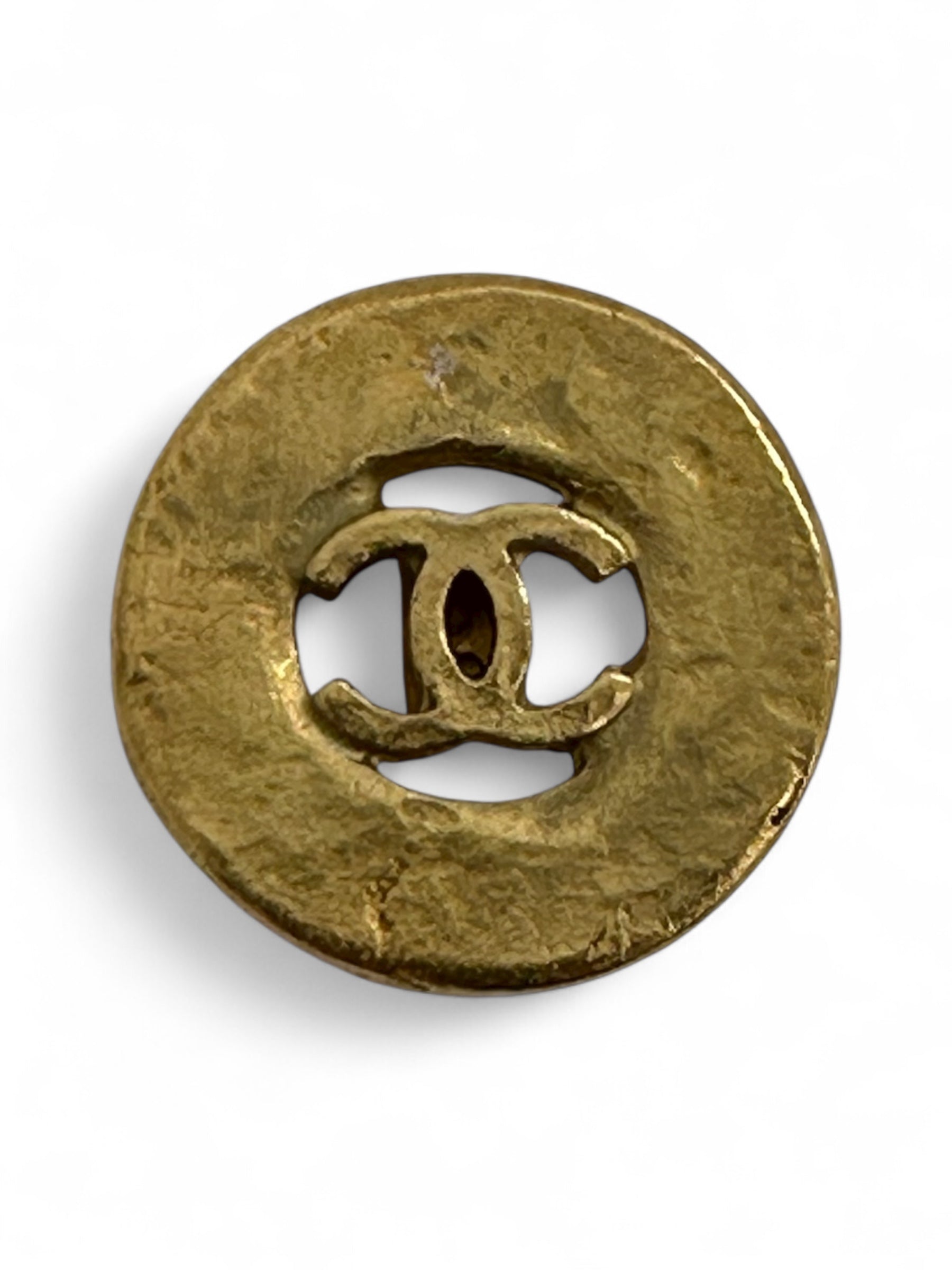 Chanel - goldene CC-Knöpfe
