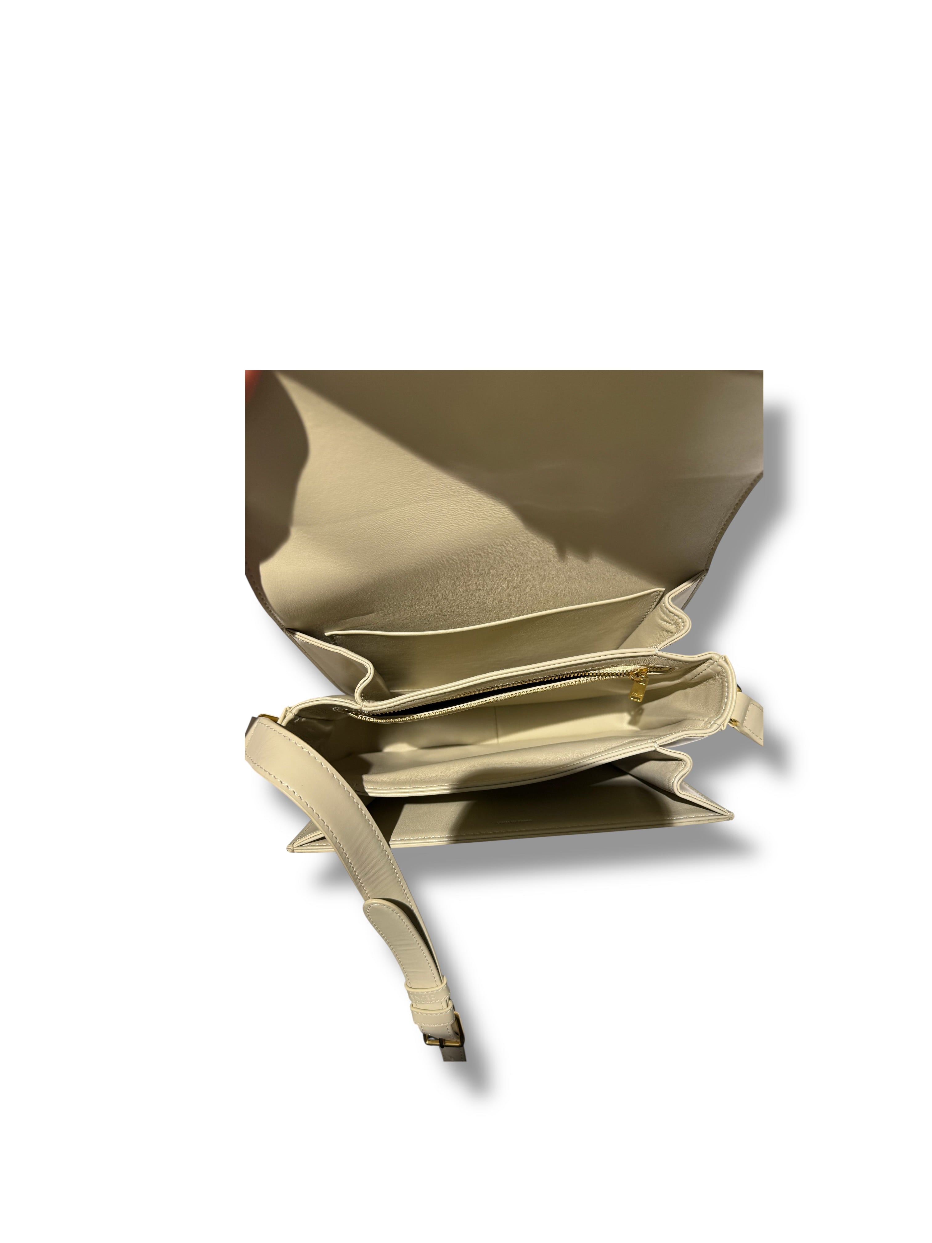 Céline Sac Triomphe Classique Beige | Les Folies d’Eugénie