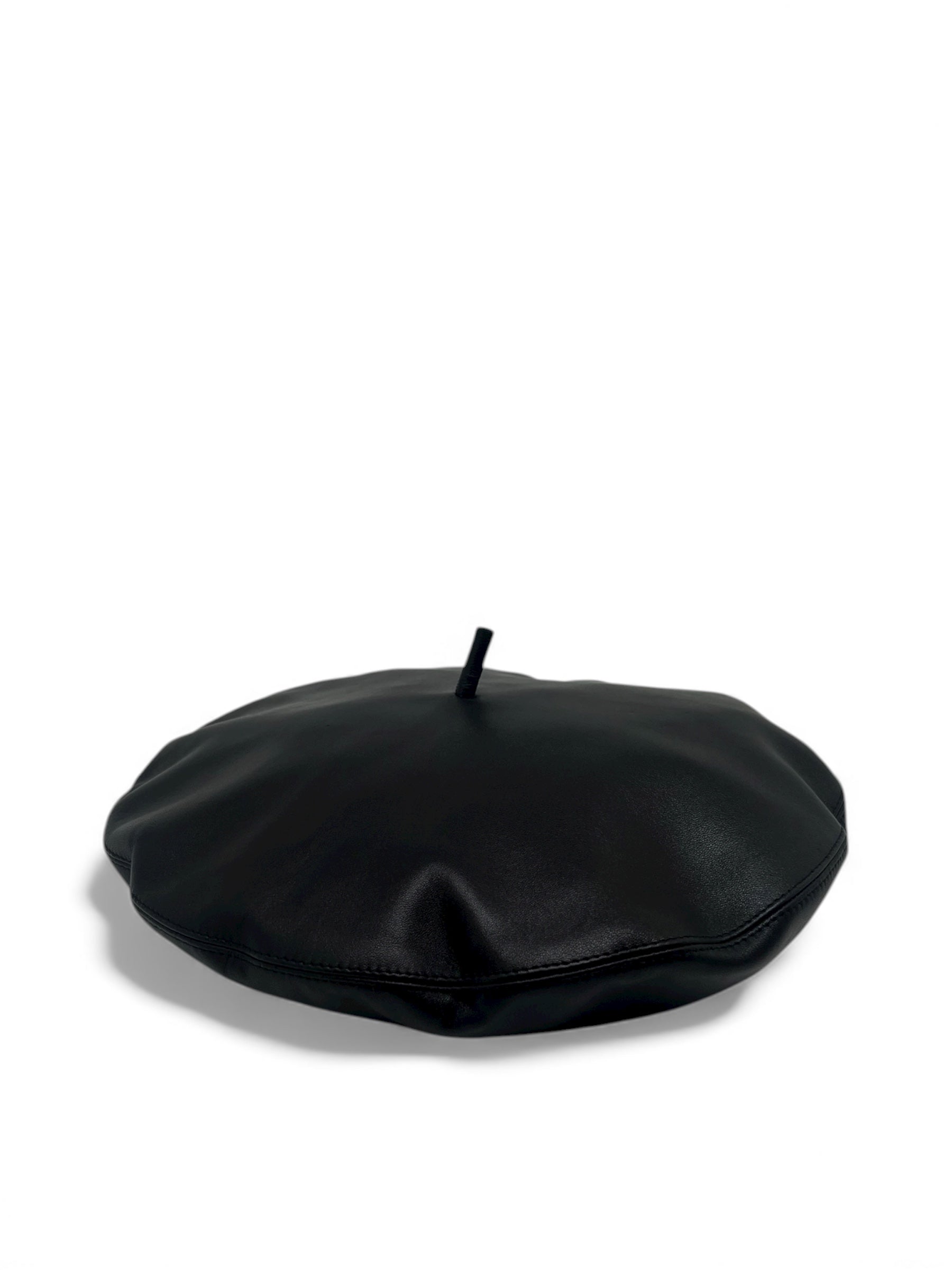 Christian Dior - Béret noir en cuir