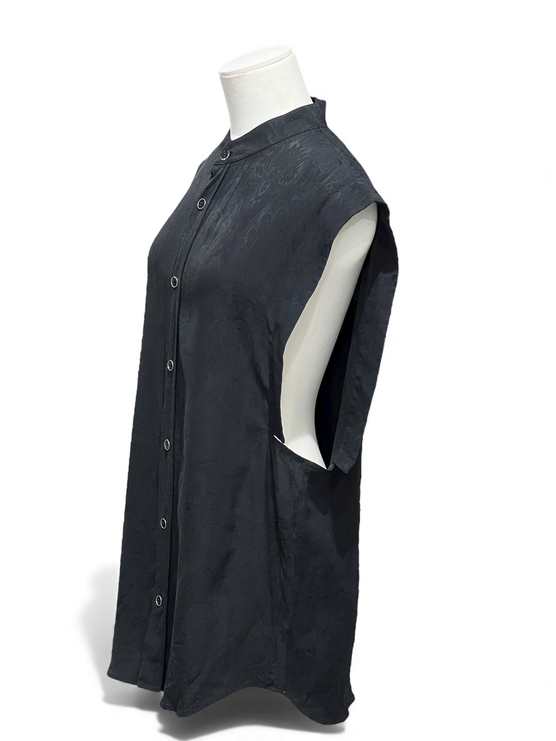 Saint Laurent - Chemise noire avec motifs T38