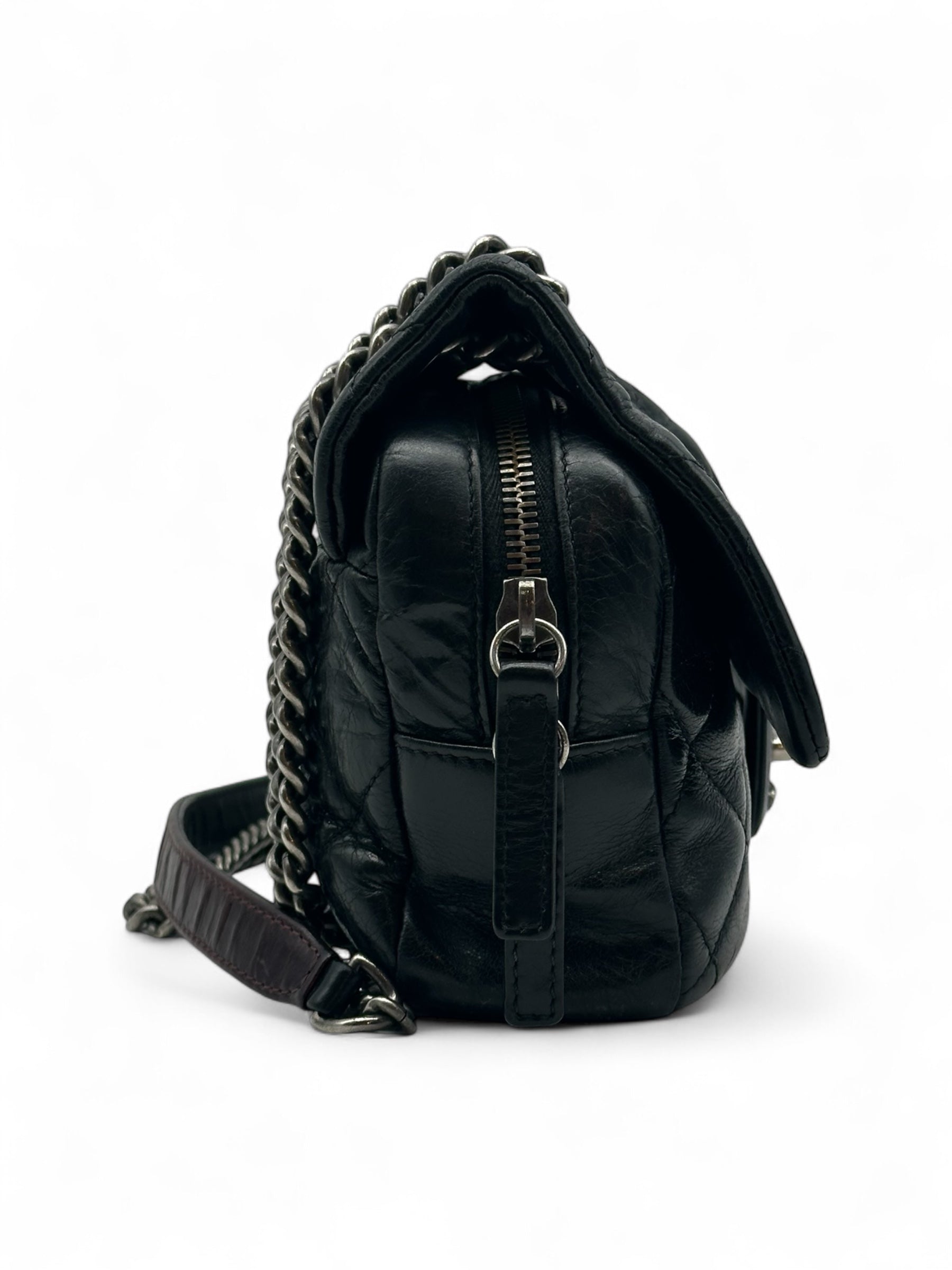 Chanel - Borsa nera con patta
