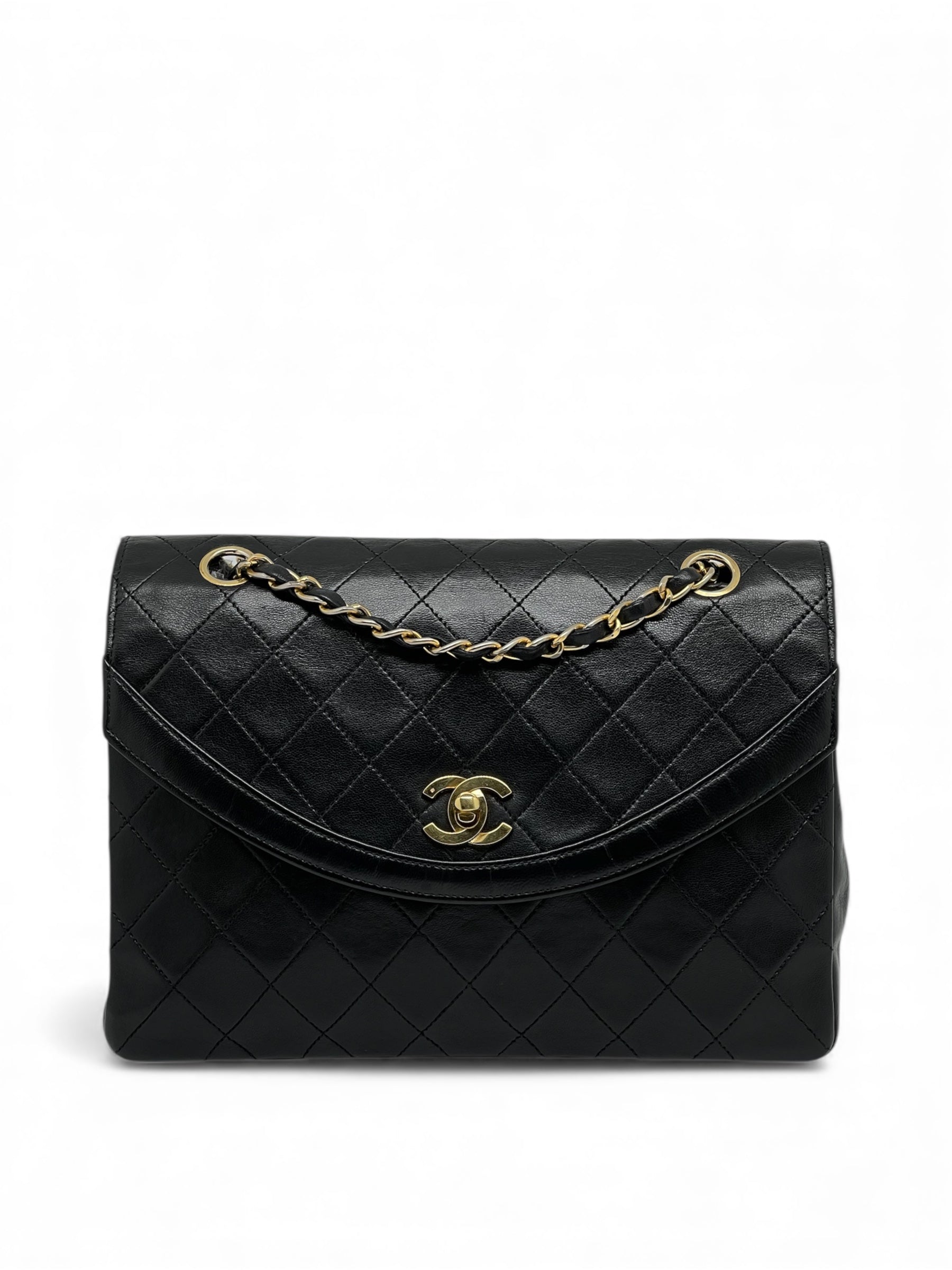 Chanel - Sac noir matelassé