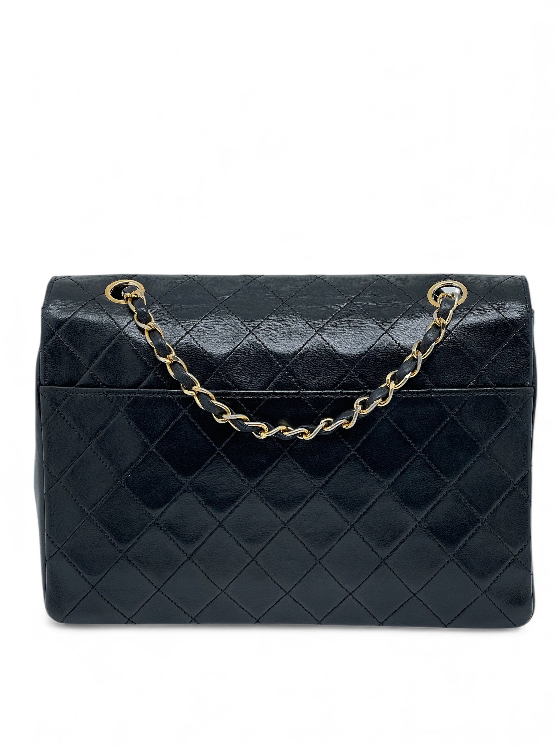 Chanel - Sac noir matelassé