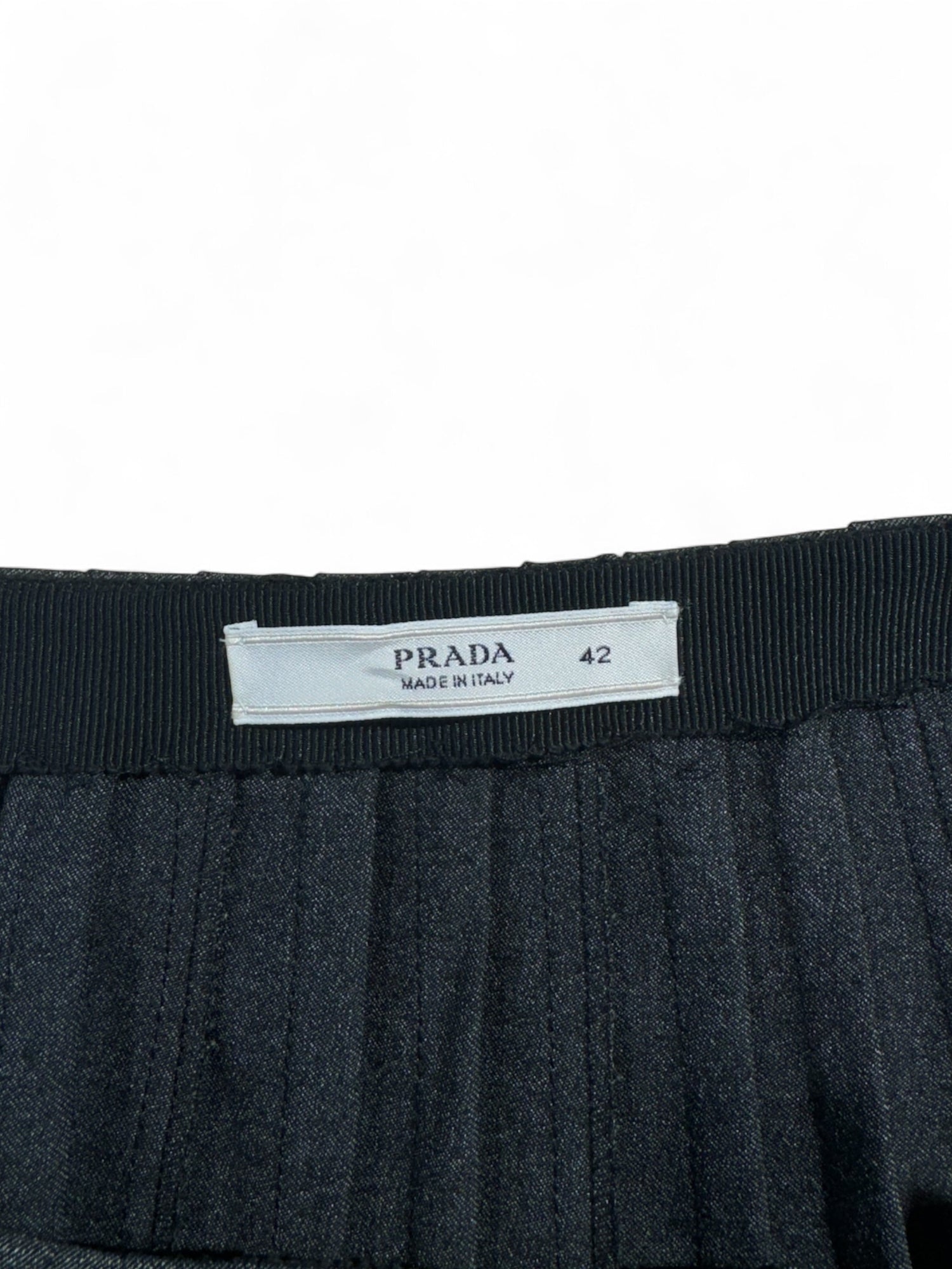 Prada - Jupe plissée avec dentelle T38