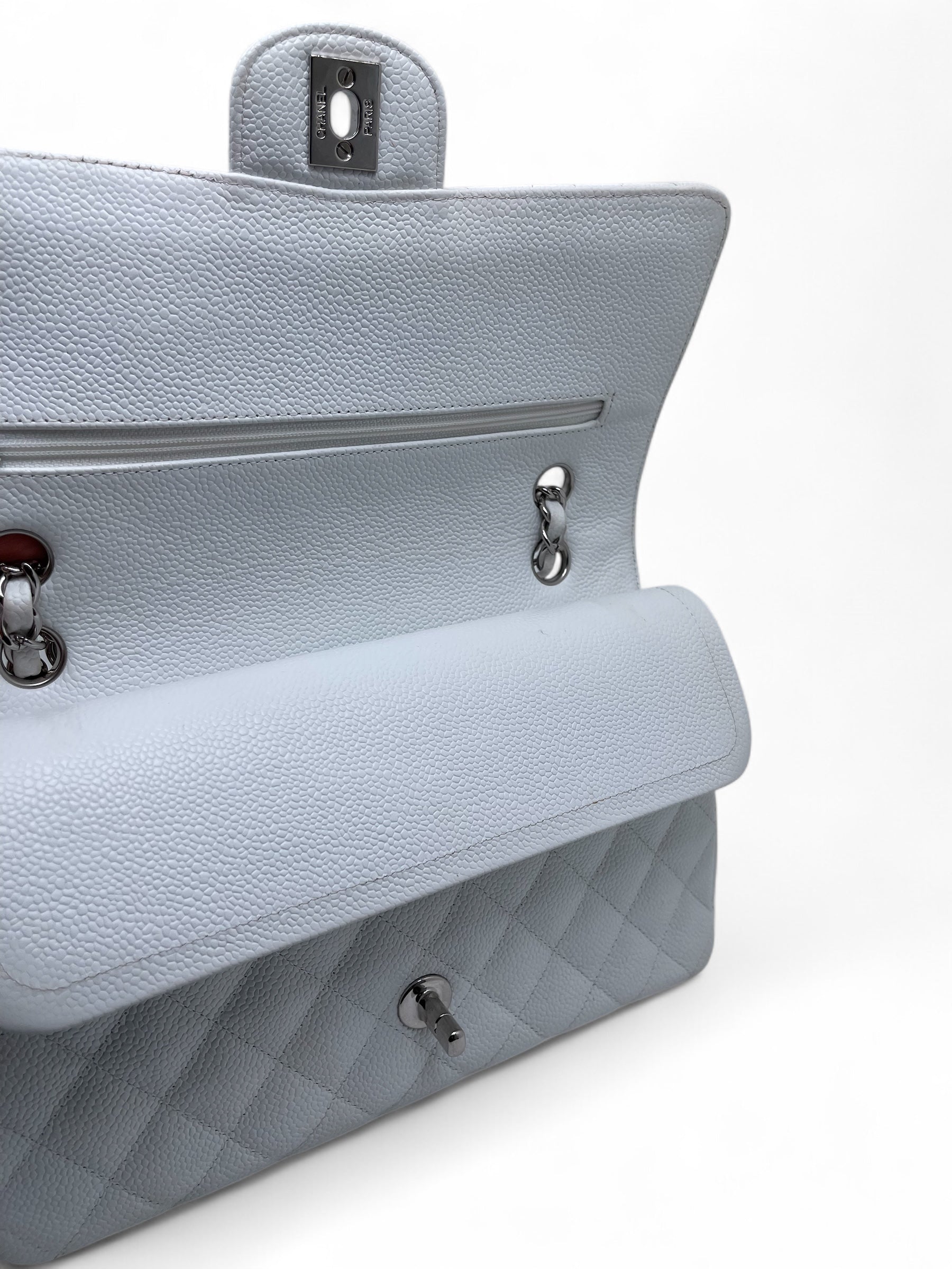 Chanel - Sac Timeless 25 cuir caviar blanc
