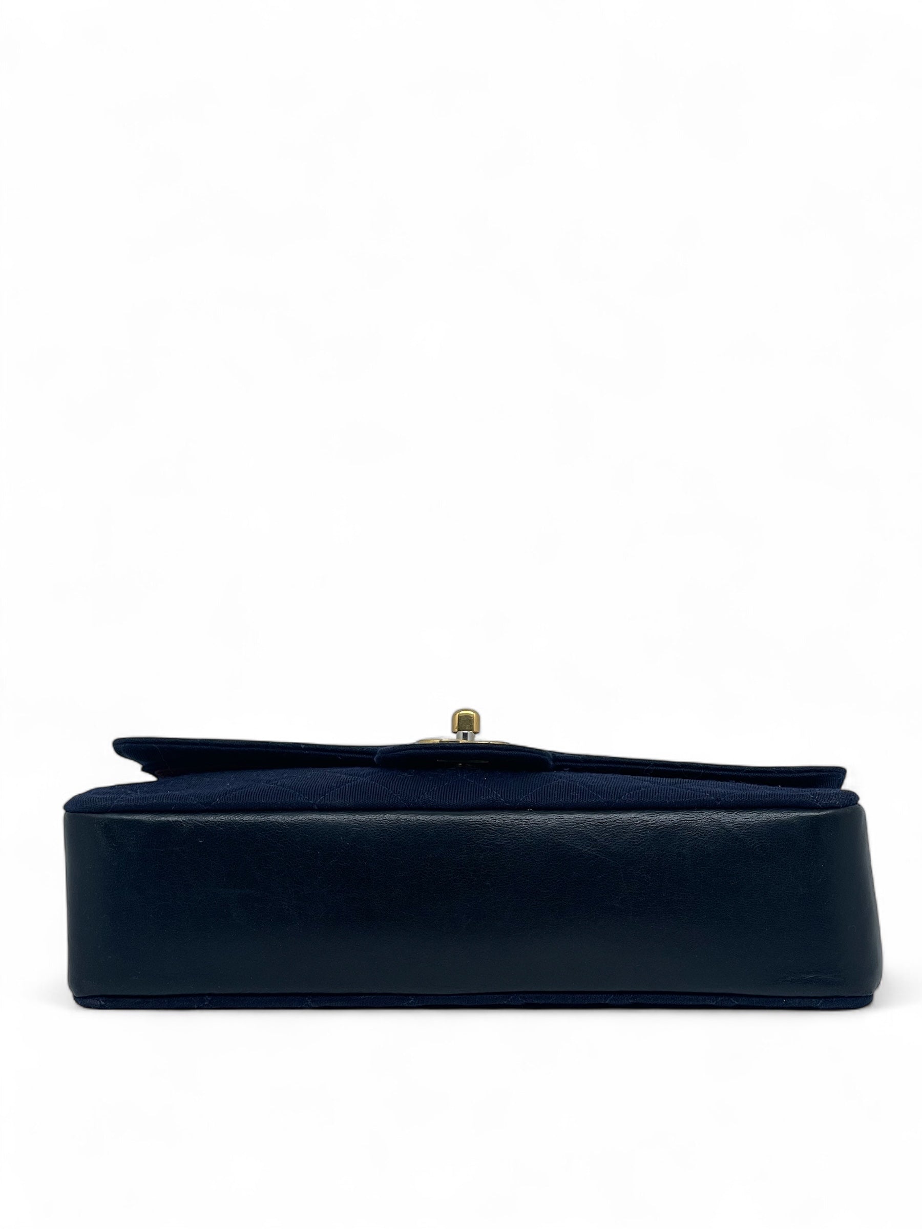 Chanel - Sac Timeless en jersey bleu marine