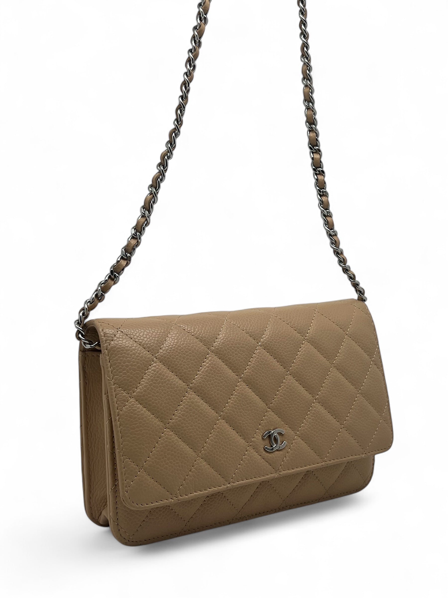 Chanel - Sac Wallet on chain cuir caviar beige