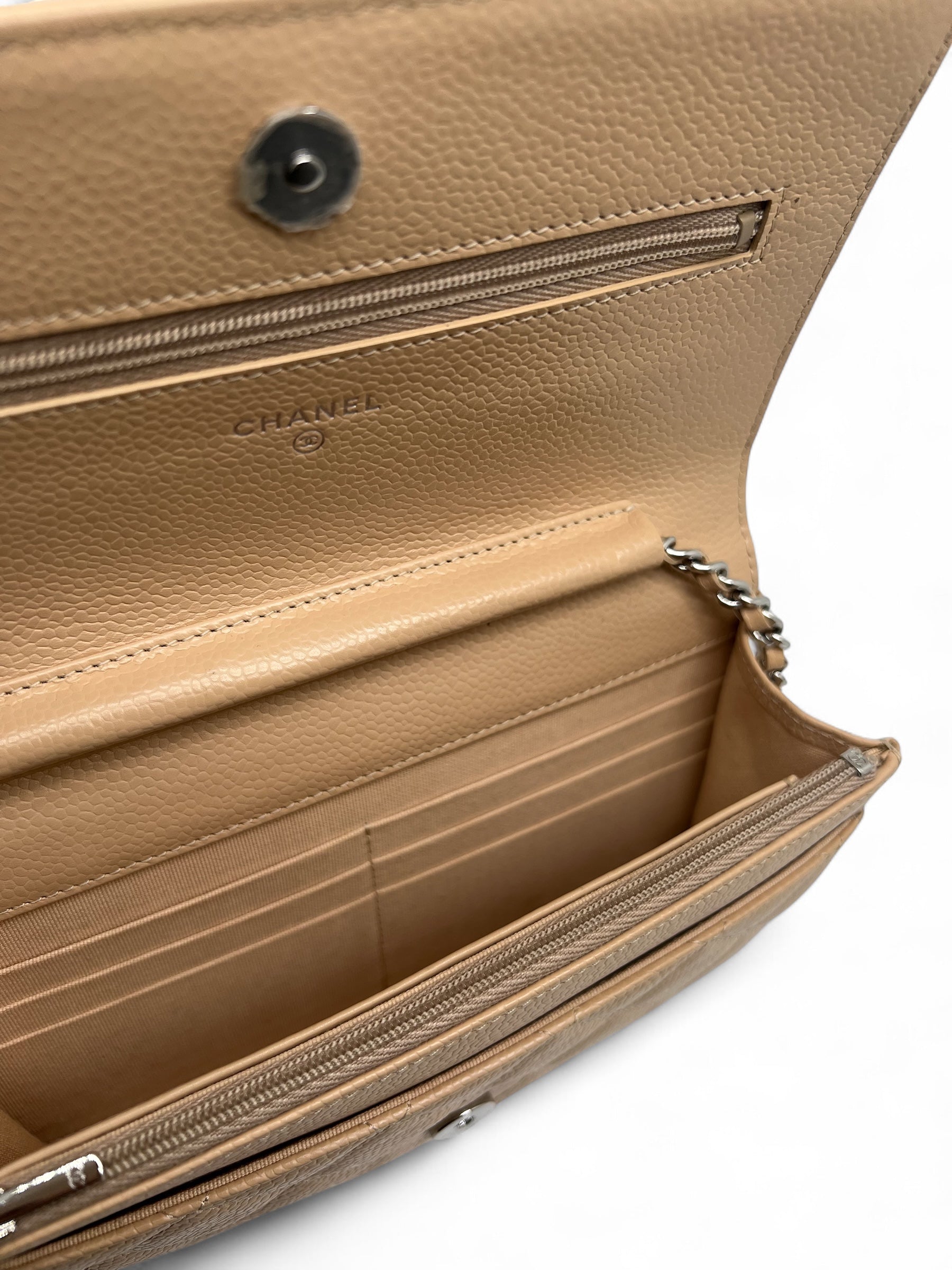 Chanel - Sac Wallet on chain cuir caviar beige