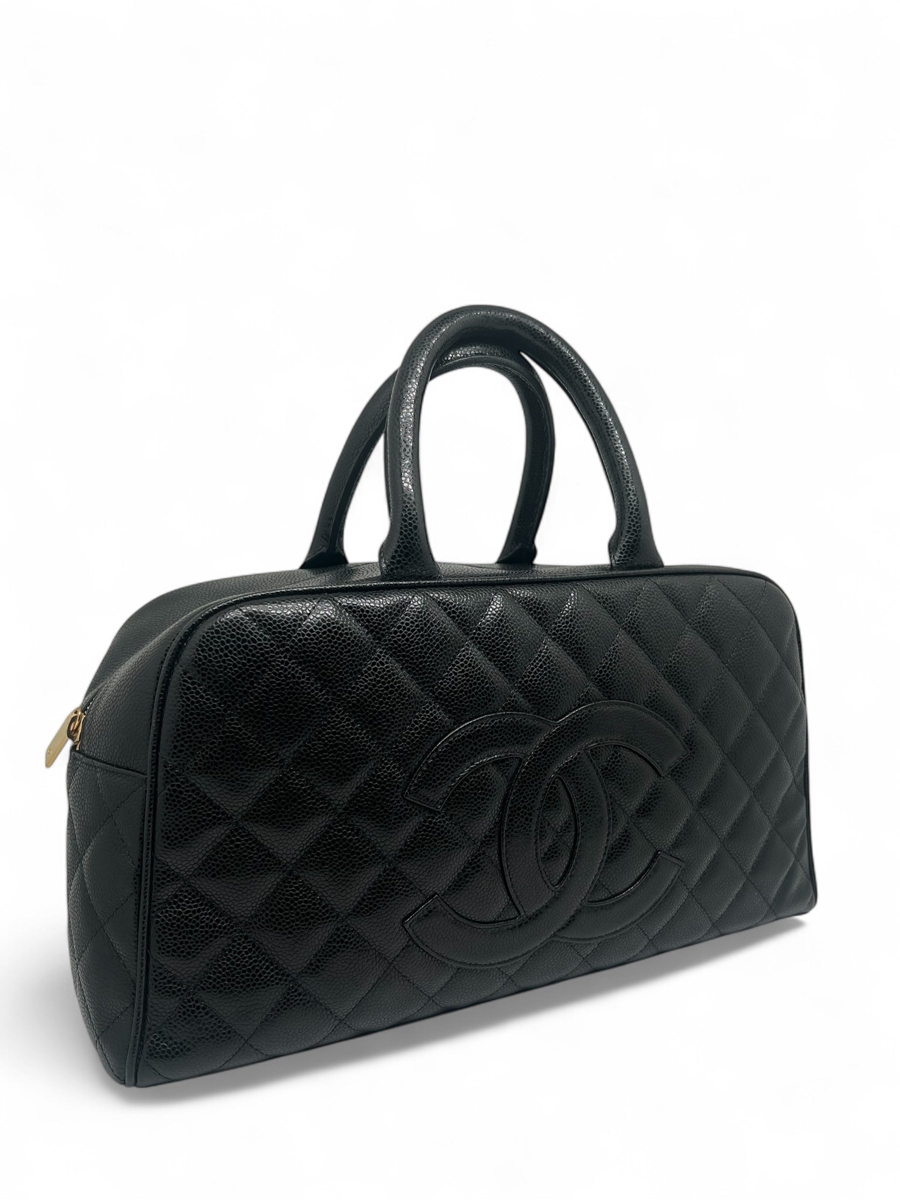Chanel - Sac Boston en cuir caviar