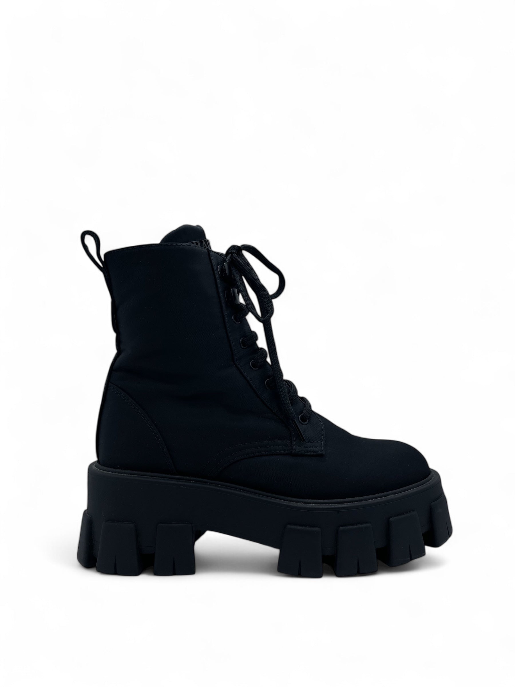 Prada - Stiefel schwarz T35