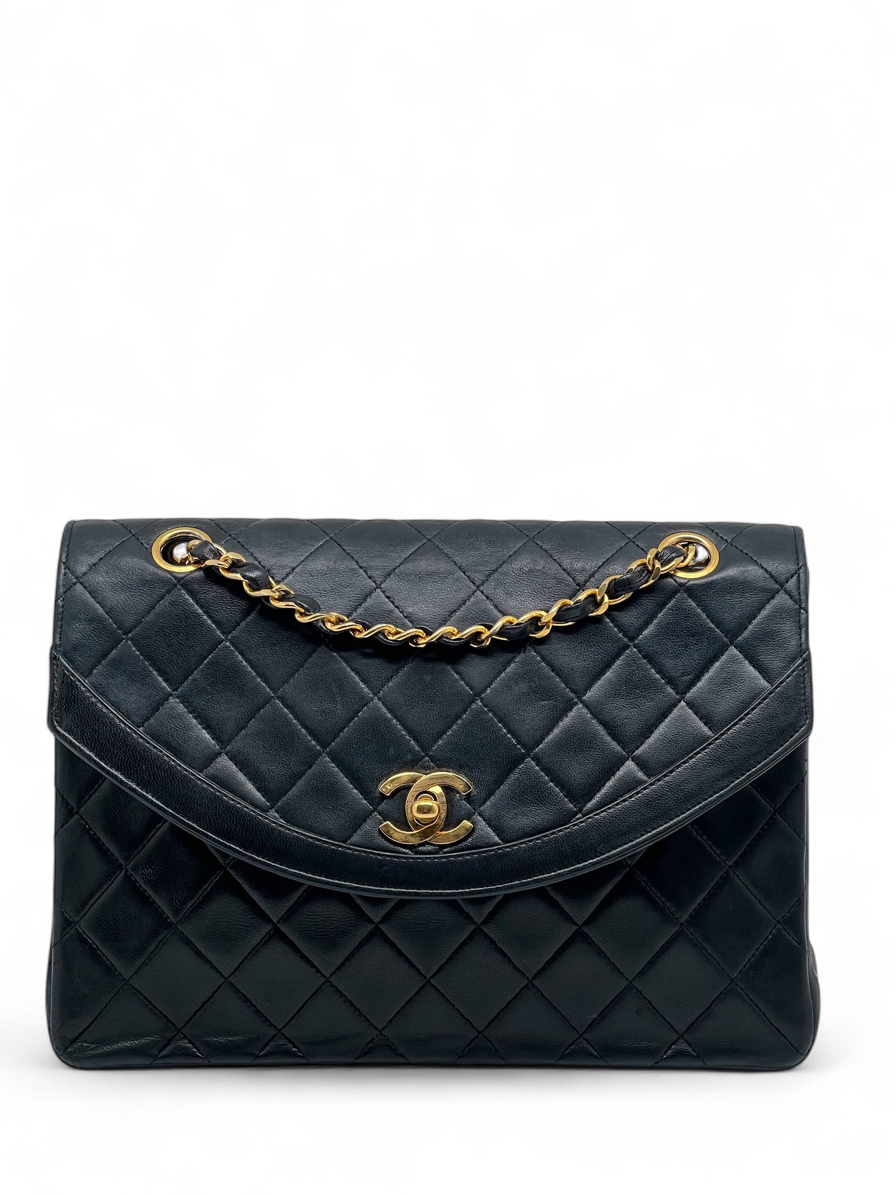Chanel - Sac à main Matelassé en chaîne