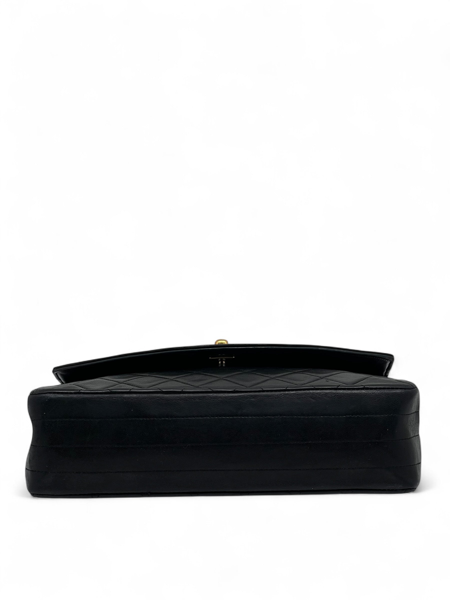 Chanel - Sac à main Matelassé en chaîne