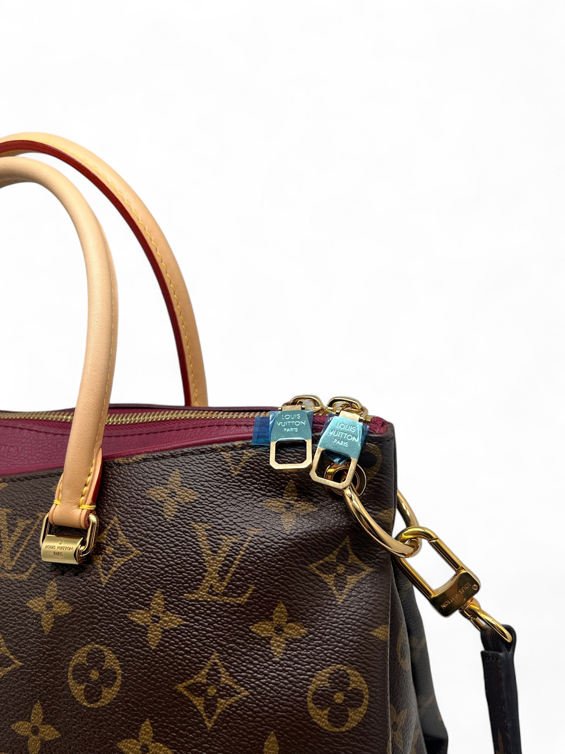 Louis Vuitton - Sac Pallas Monogram Aurore