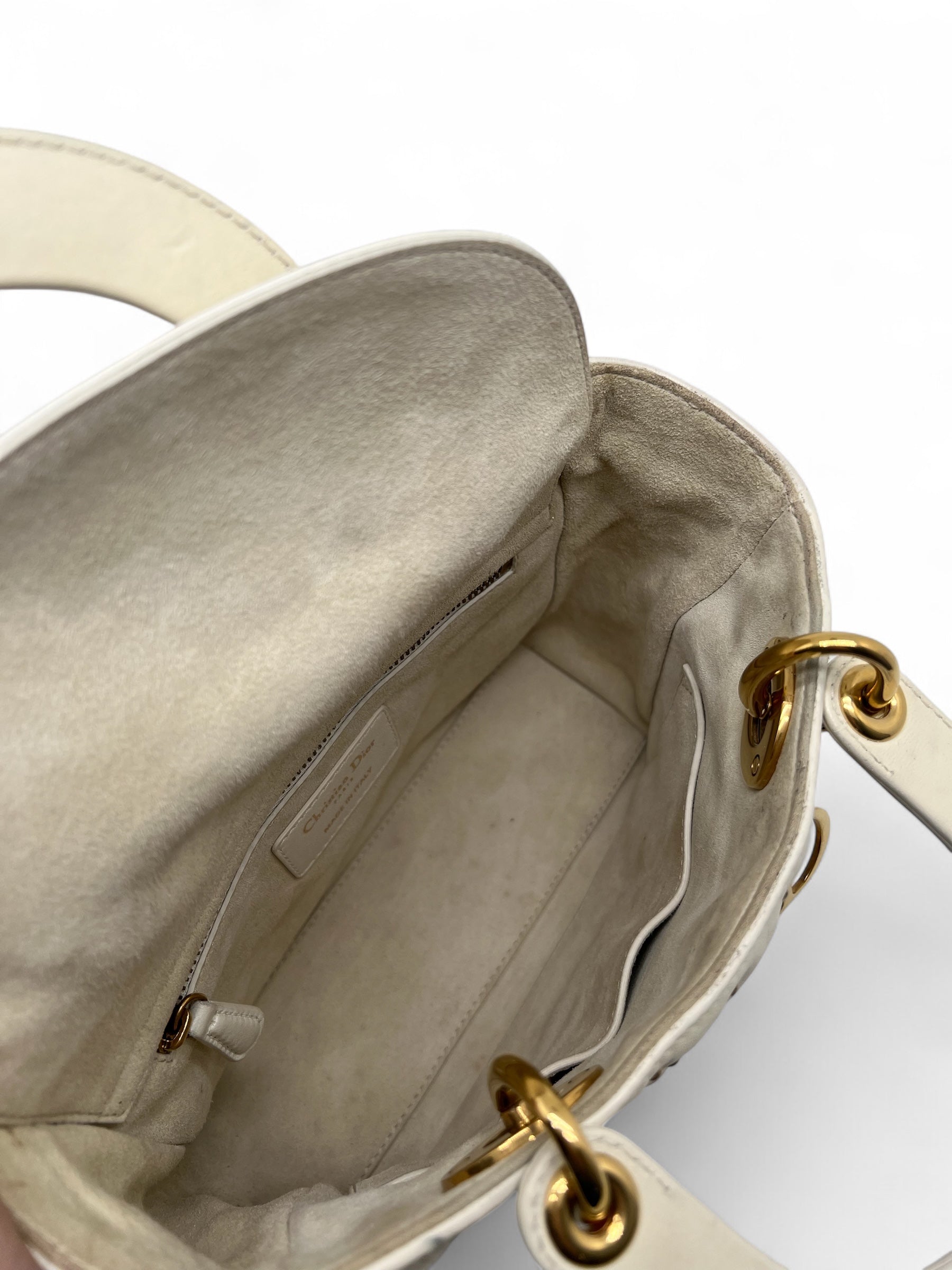 Christian Dior - Handtasche Lady Dior mit Nieten und Cannage-Muster mit Henkel