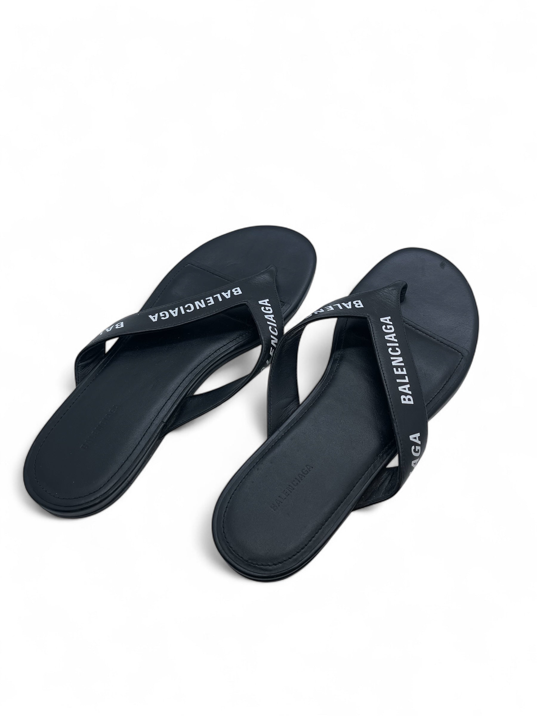 Balenciaga - Tongs en cuir T35