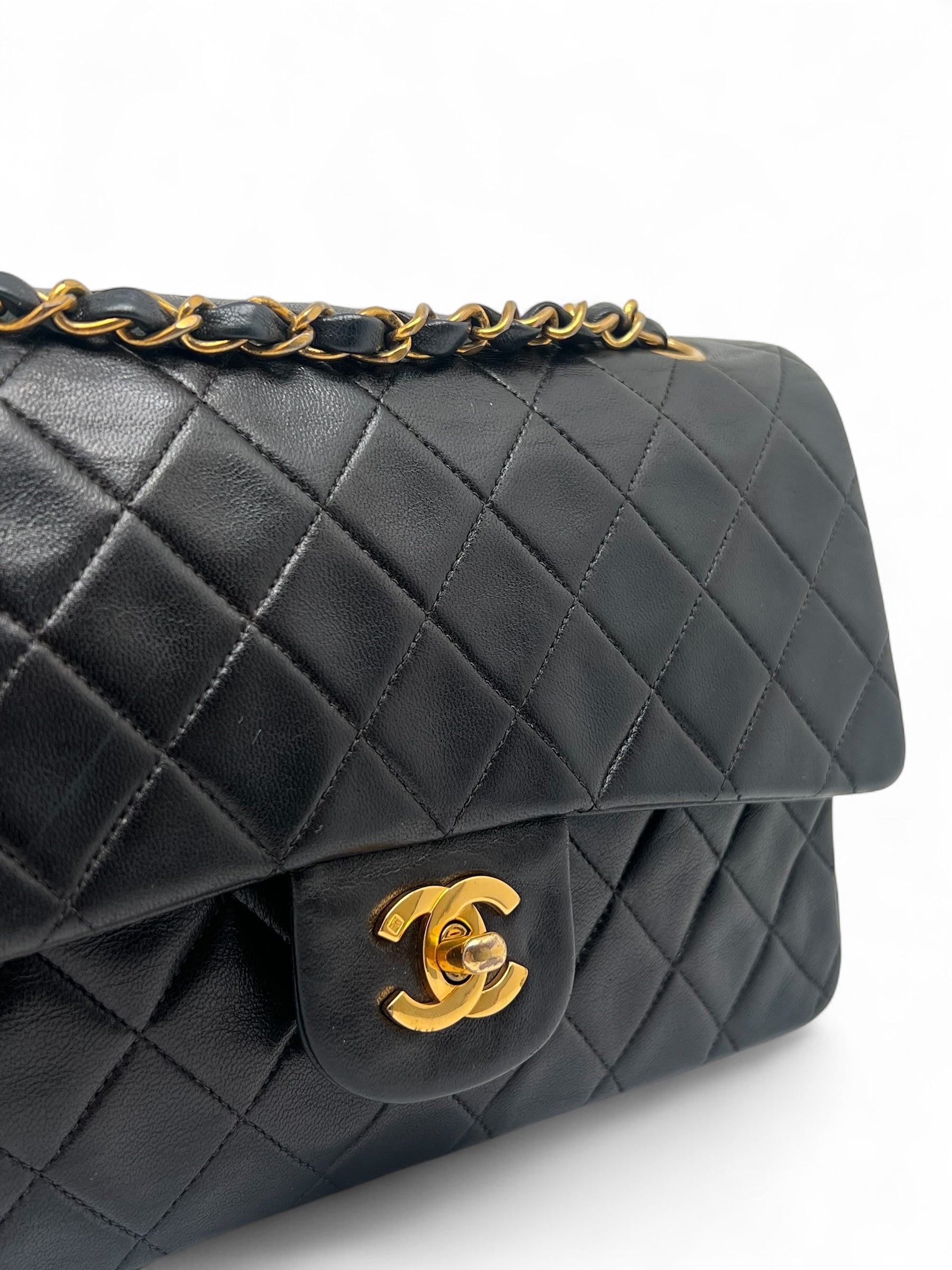 Chanel - Black Timeless 25 double-flap bag