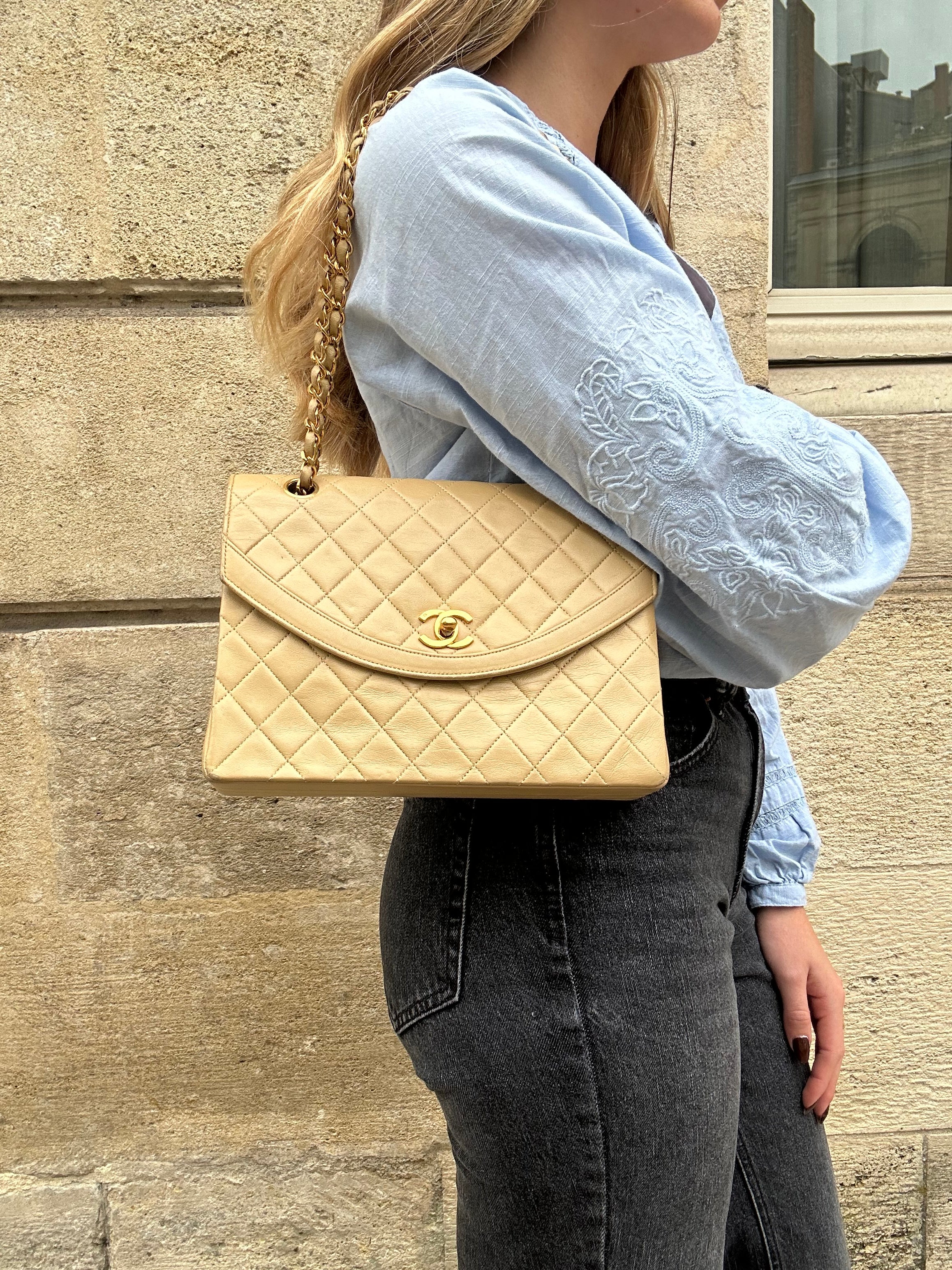 Chanel - Borsa trapuntata beige