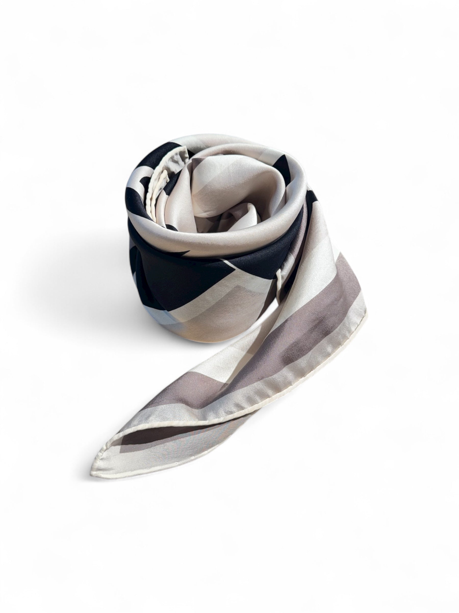 Cartier - Carré avec logo