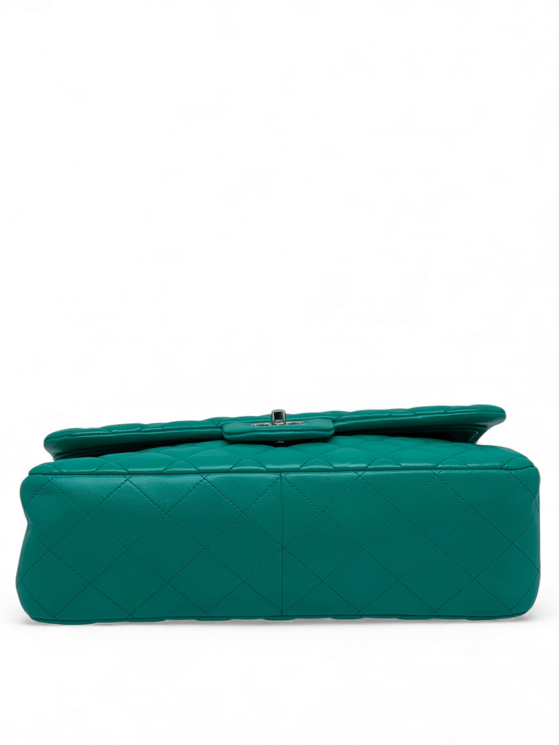 Chanel - Jumbo-Tasche smaragdgrün