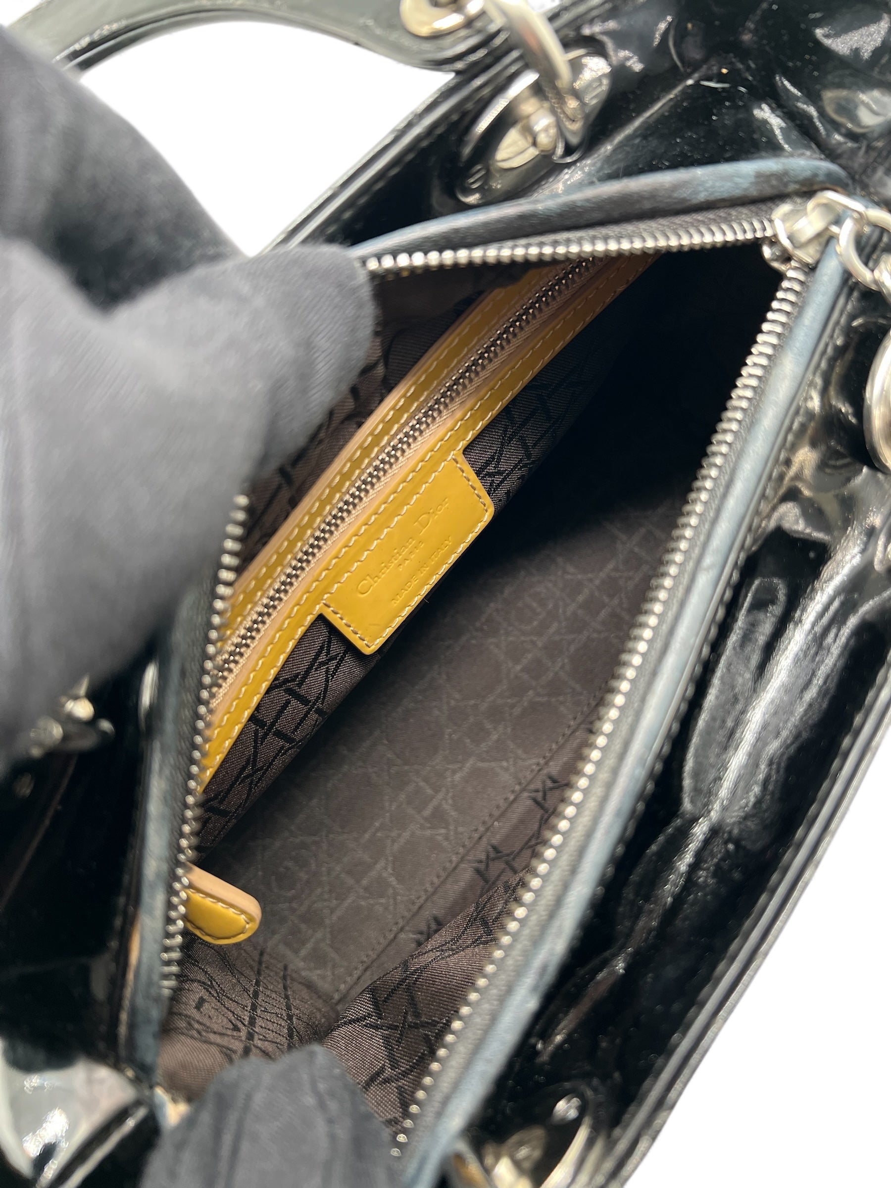 Christian Dior - Sac à main Lady Dior vernis avec bandoulière