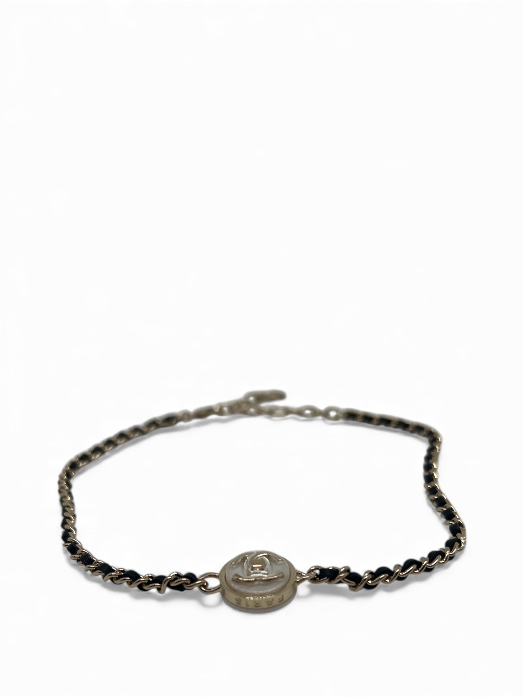 Chanel - Collana con medaglione