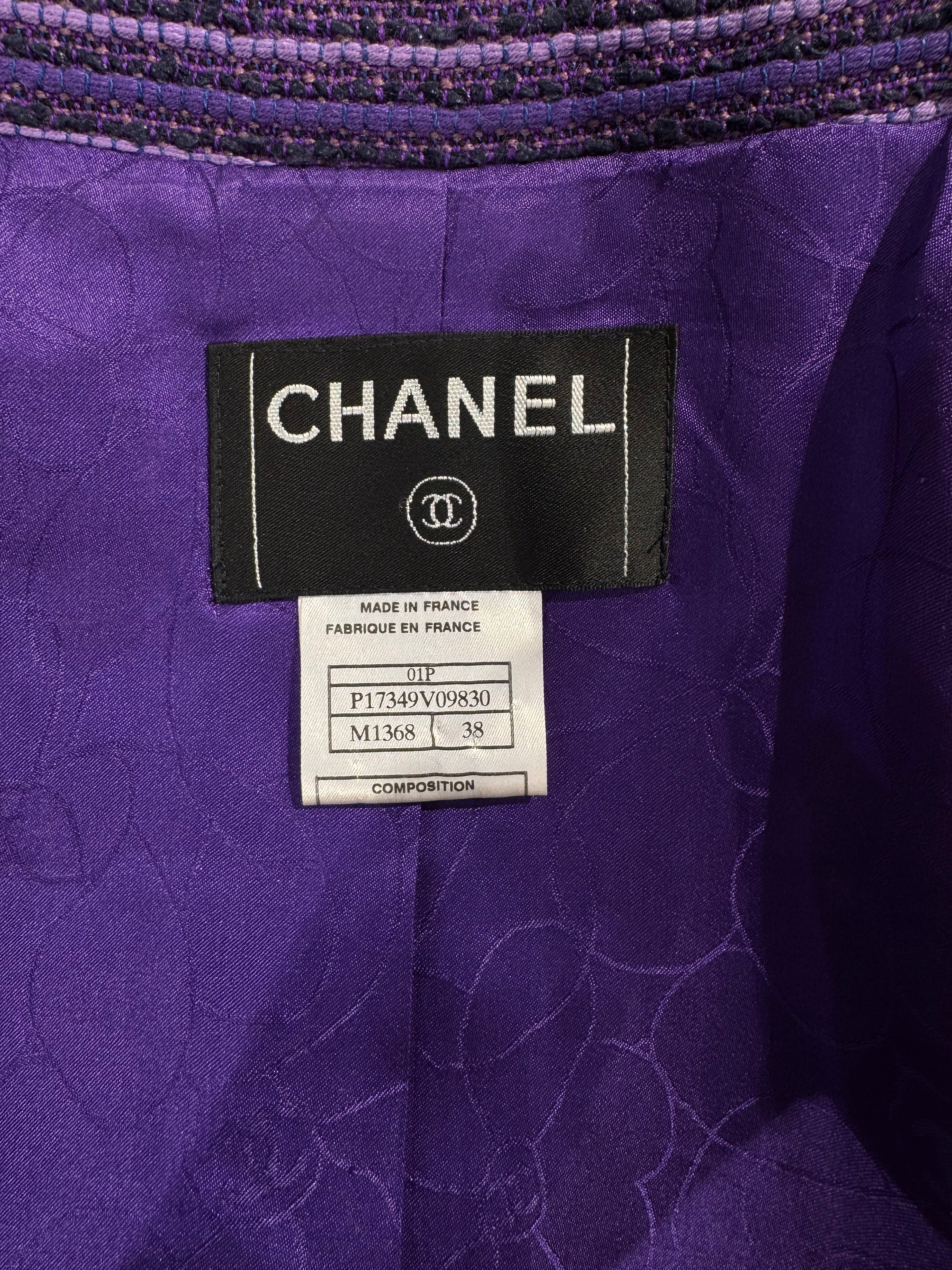 Chanel - Jacke aus violett meliertem Tweed Größe 38