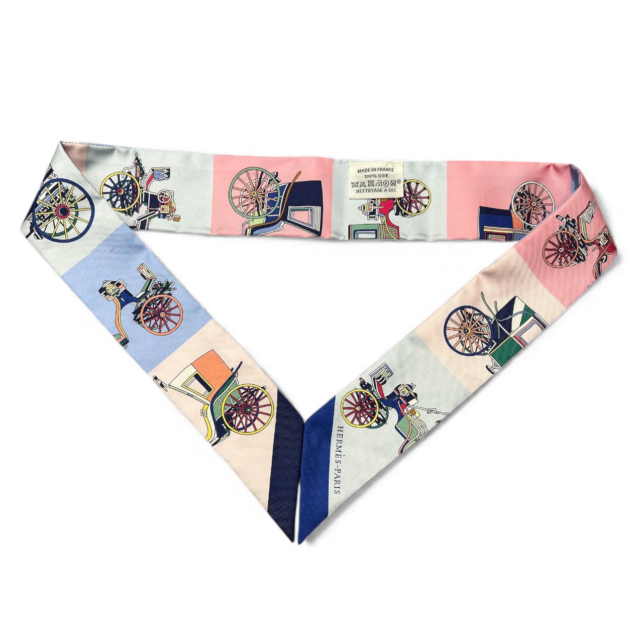 Hermès - Twilly Les Voitures Exquises en soie