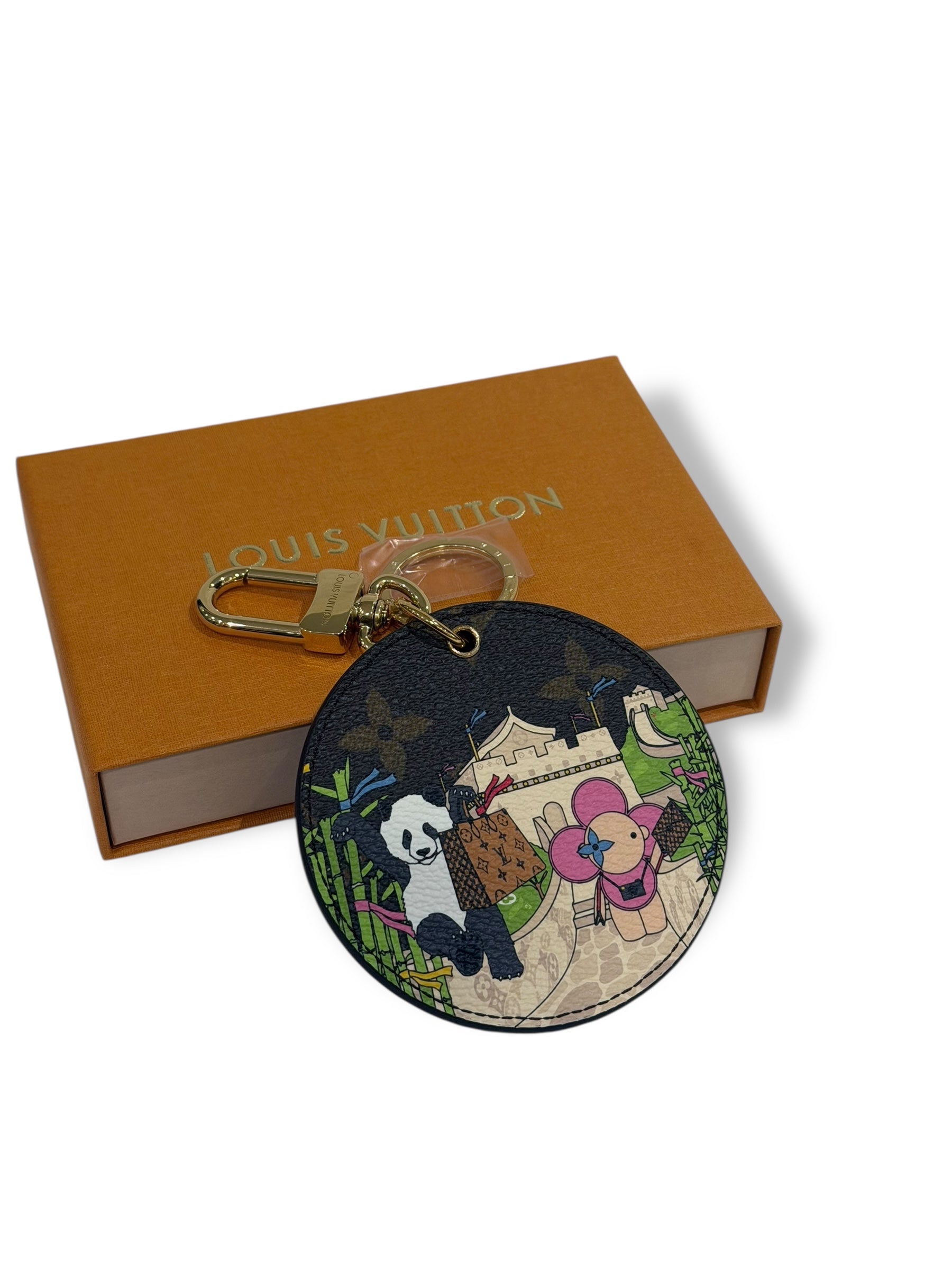 Louis Vuitton - Bijoux de sac édition limitée Wall of China LV