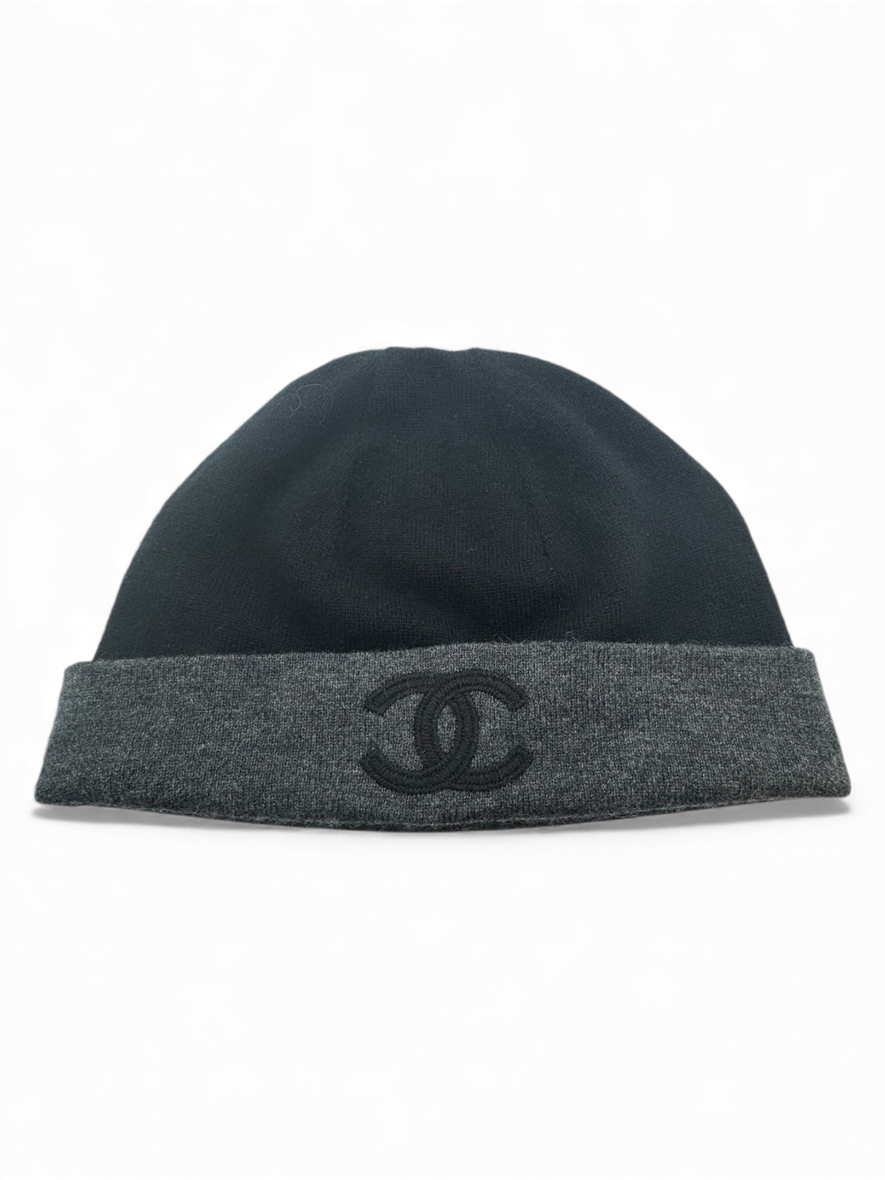 Chanel - Bonnet en cashmere TU