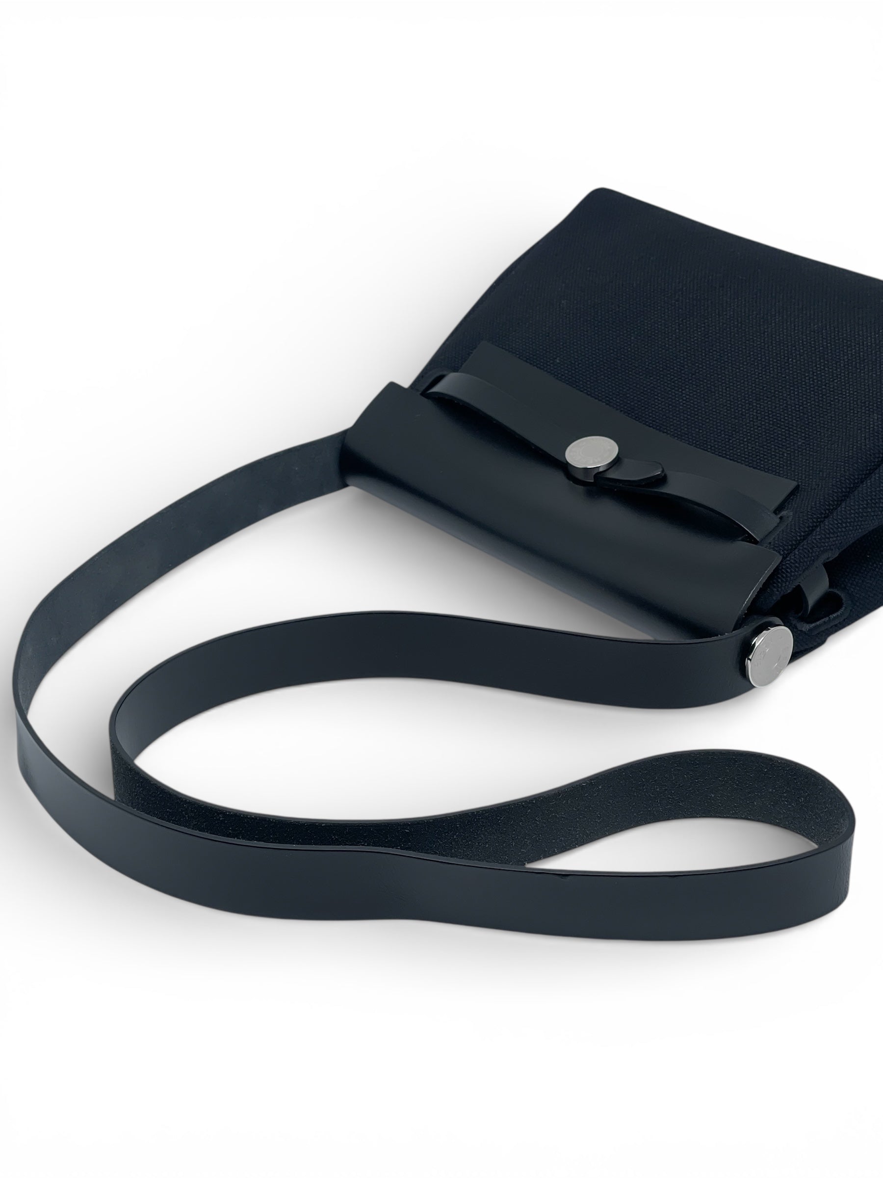 Hermès - Sac à main mini en toile Herbag noir