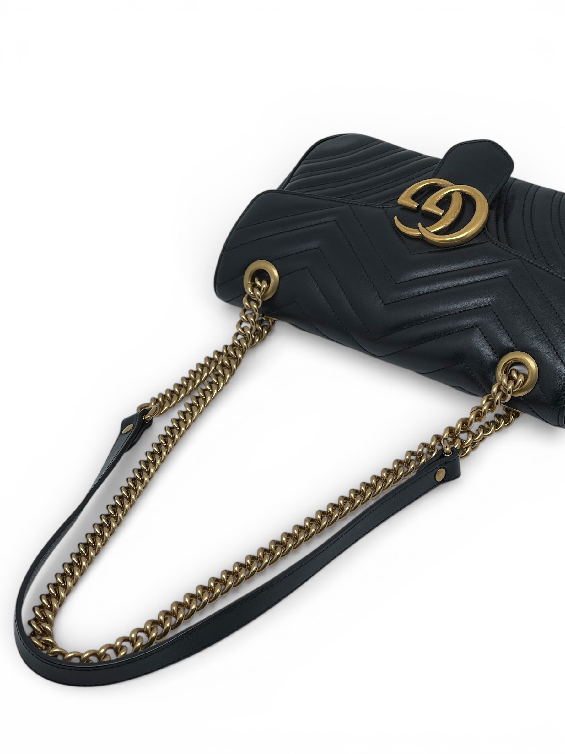 Gucci - Schwarze Marmont-Handtasche aus Leder