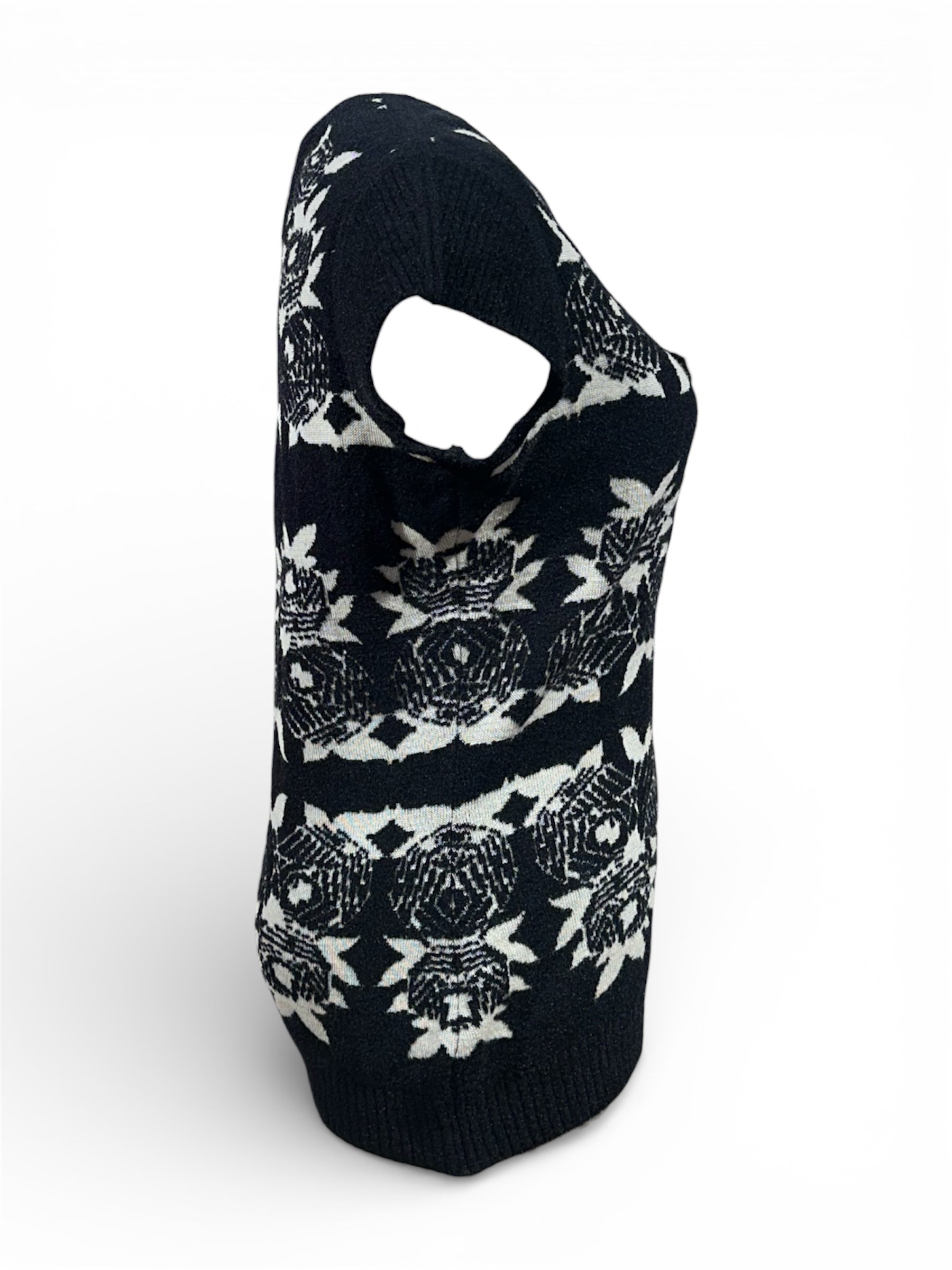 Chanel - Pull manche courte T38