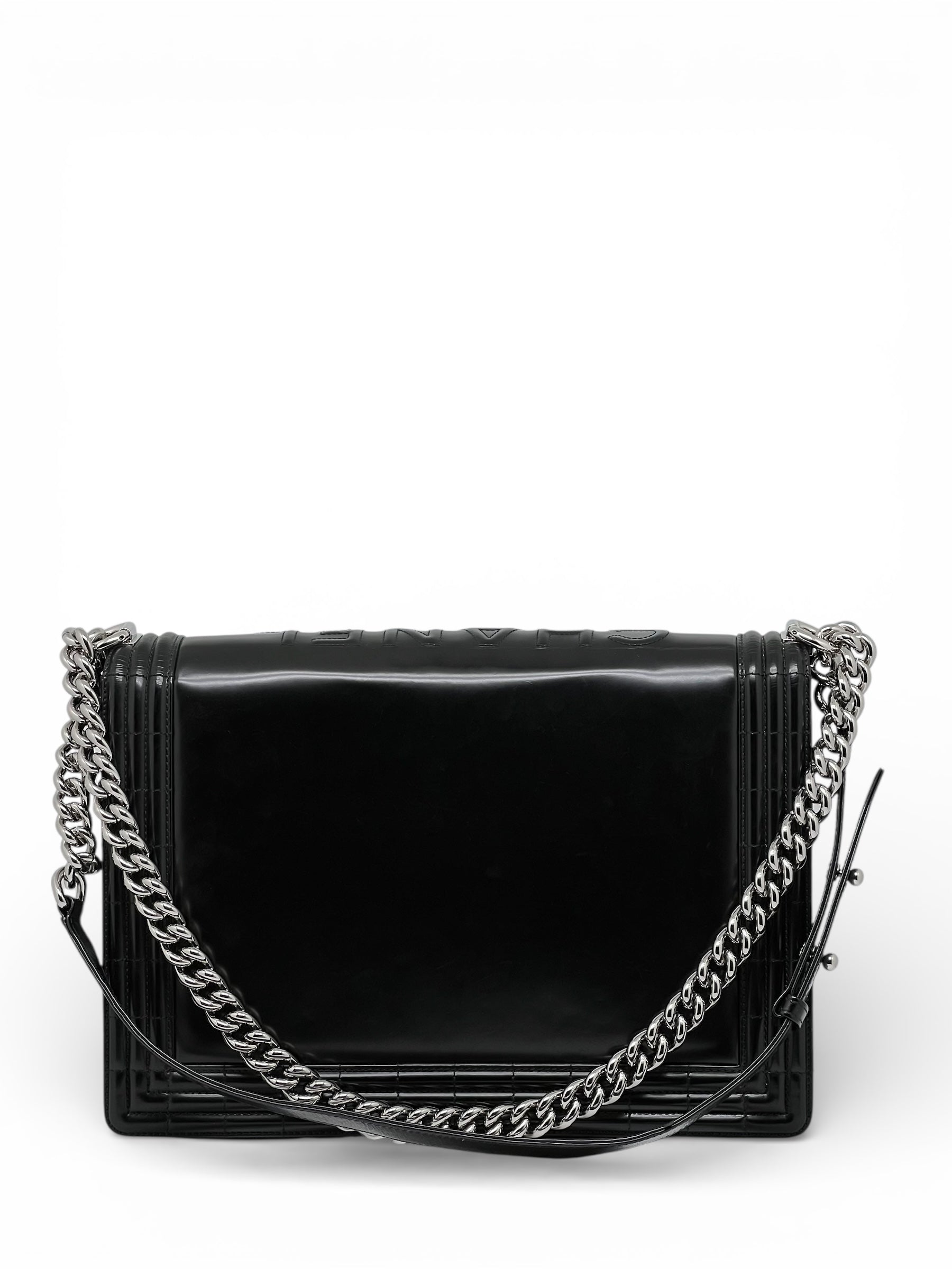 Chanel - Sac Boy cuir vernis glacé