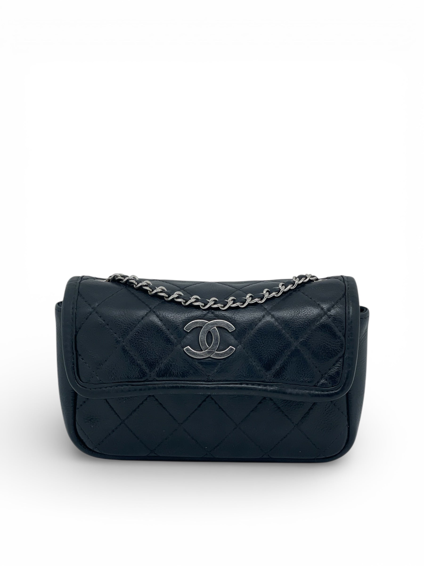 Chanel - Sac à main en cuir grainé