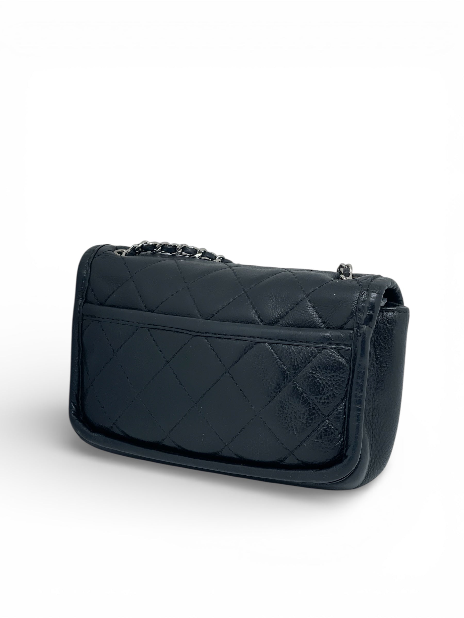 Chanel - Sac à main en cuir grainé