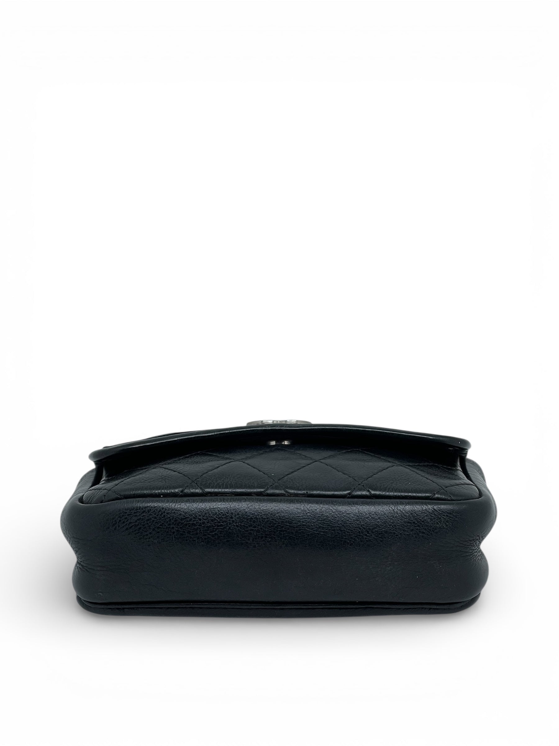 Chanel - Sac à main en cuir grainé