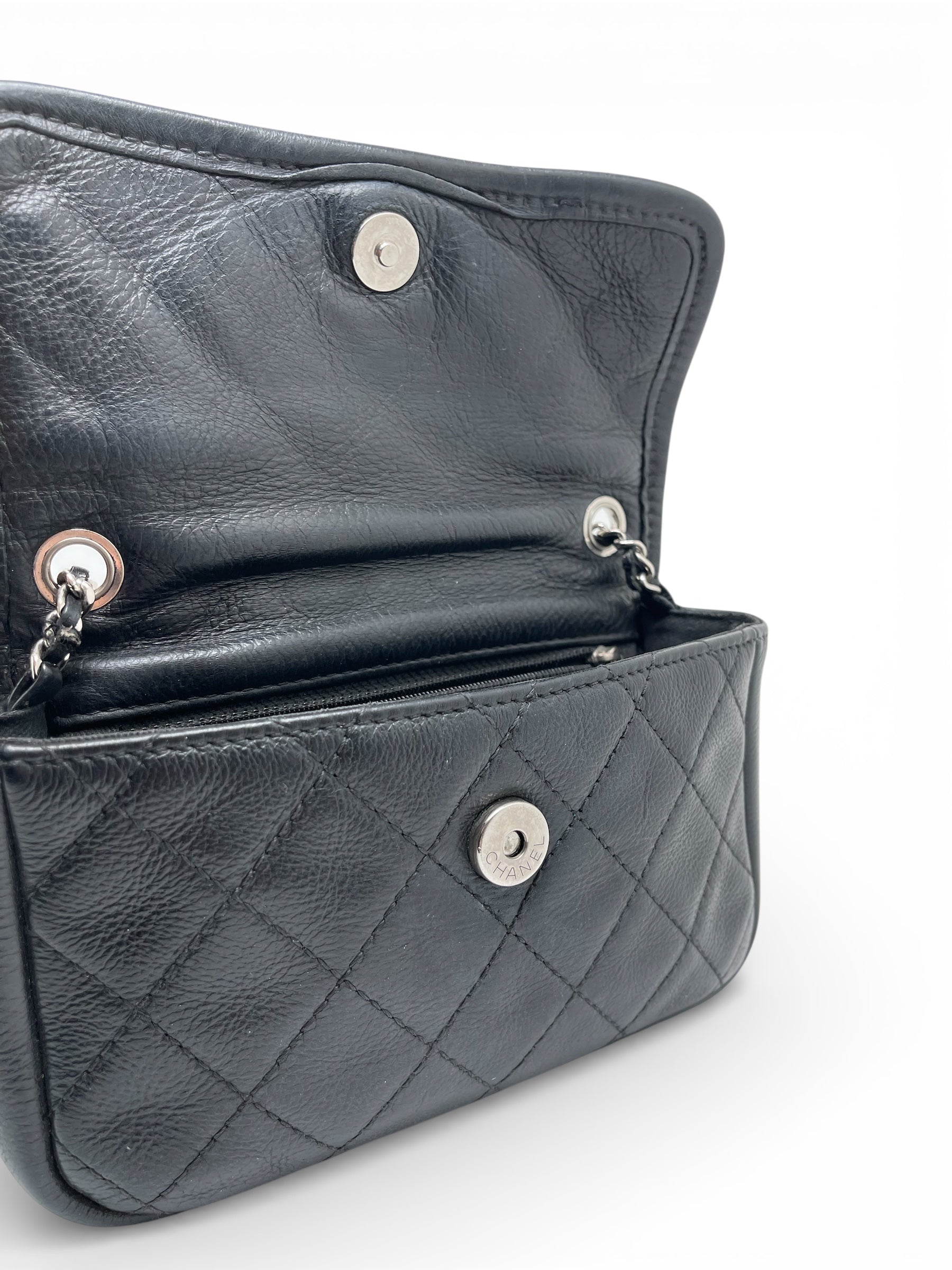 Chanel - Sac à main en cuir grainé