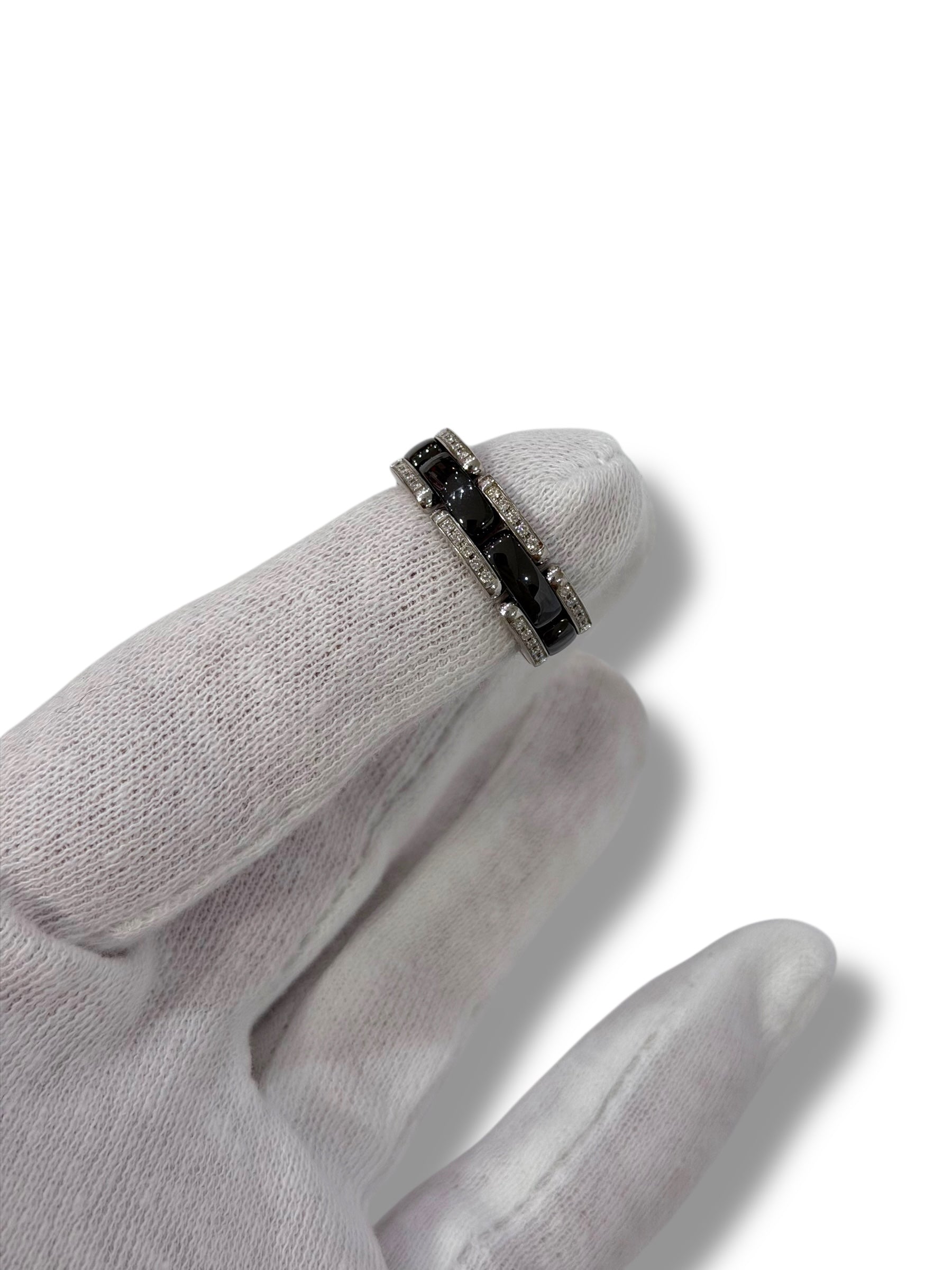 Chanel - Bague Ultra céramique noire et diamants T.51