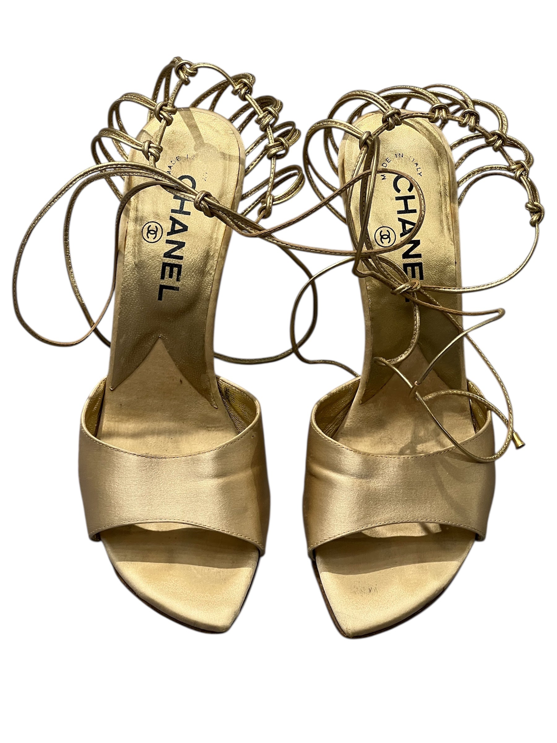 Chanel - Sandales beige en satin T37,5