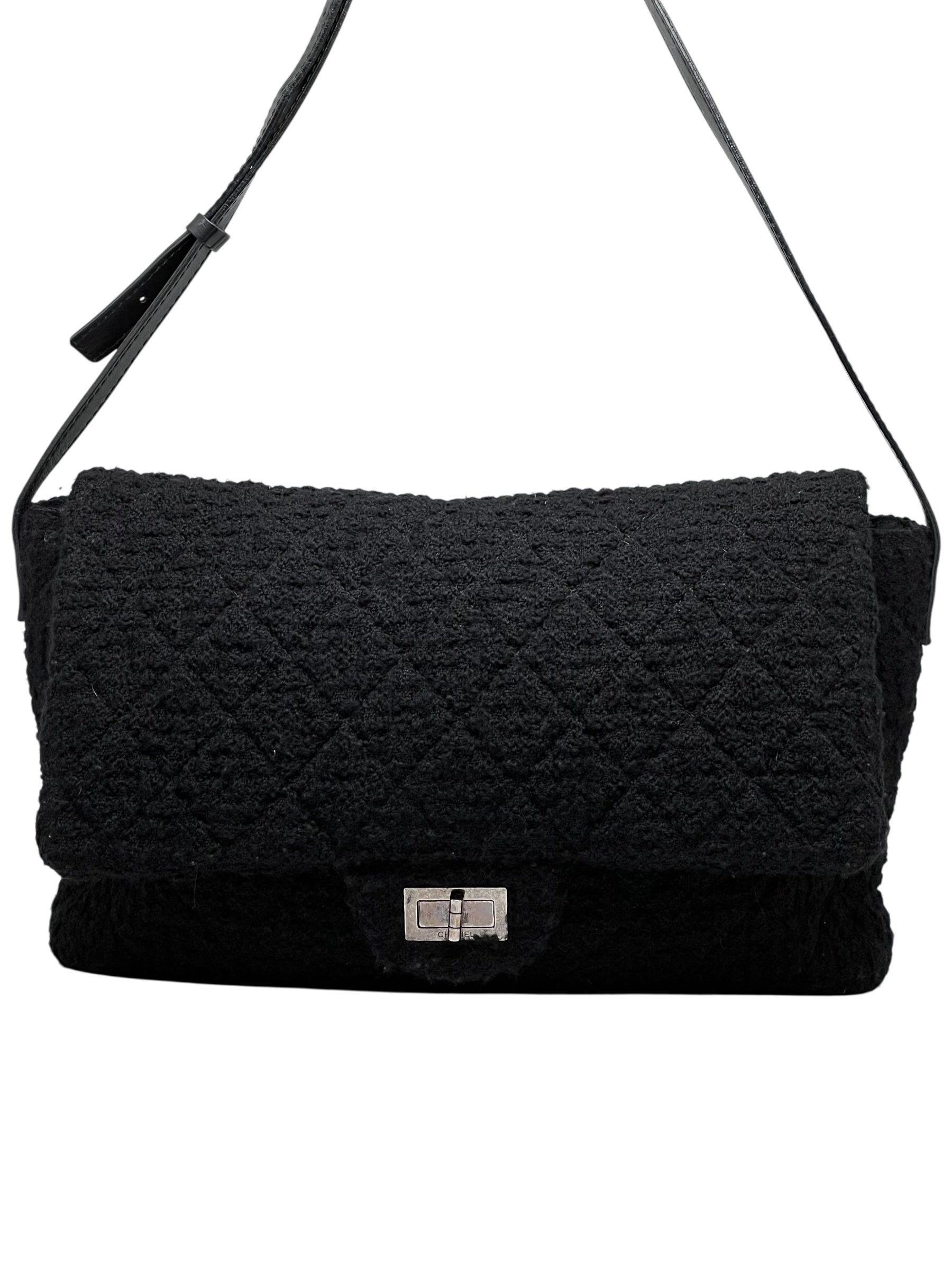 Chanel - Sac 2.55 XXL en tweed