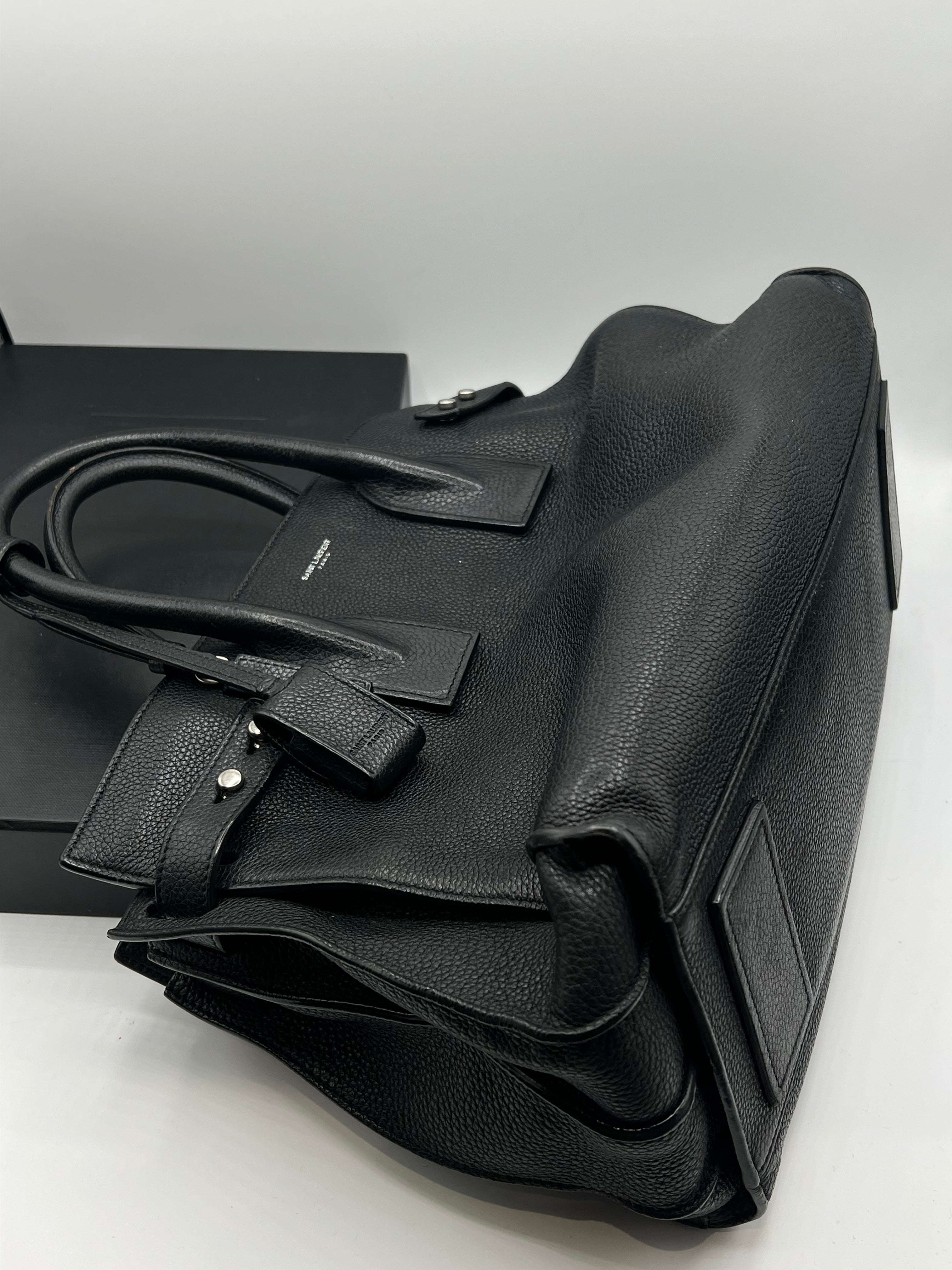 Saint Laurent - sac de jour souple cuir noir