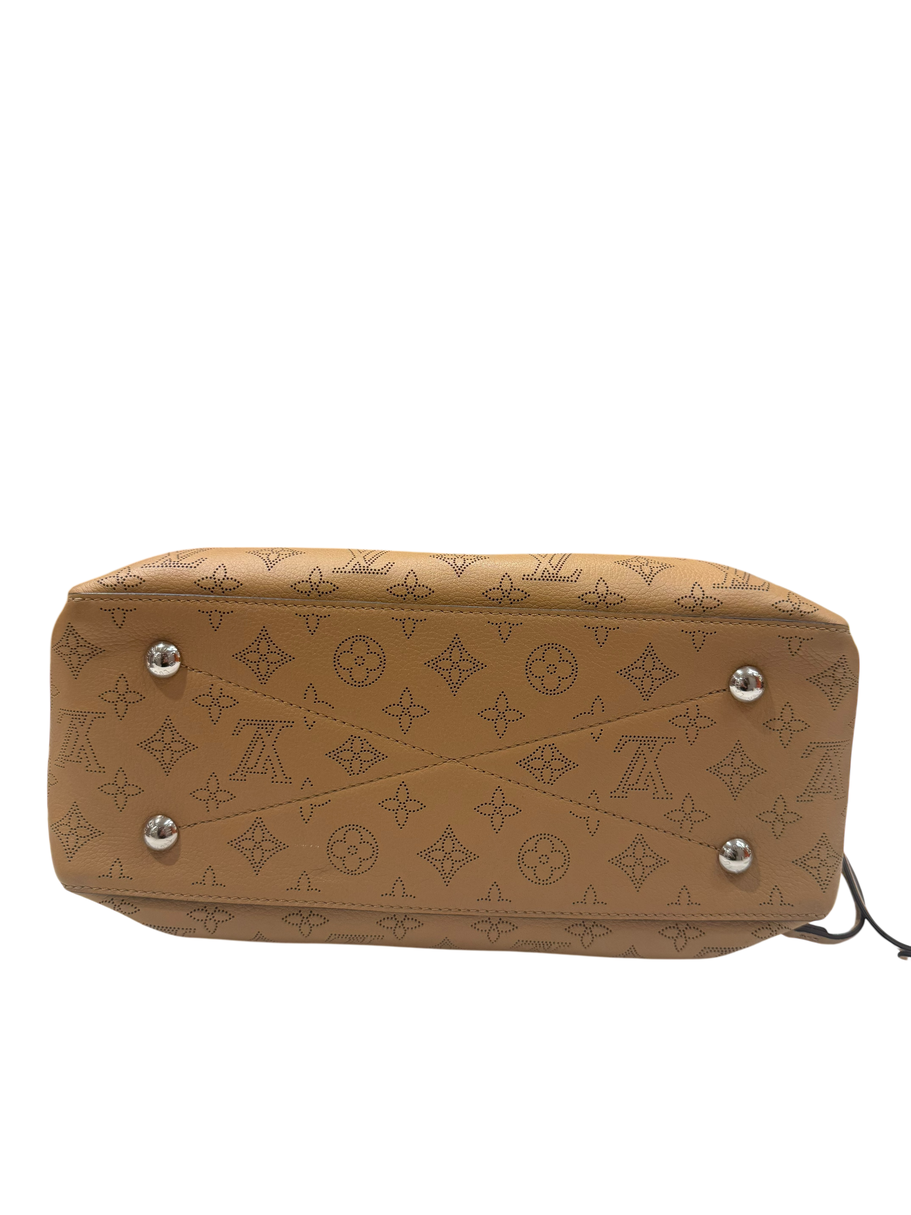 Louis Vuitton - Sac Bella En Cuir Mahina | Les Folies d&