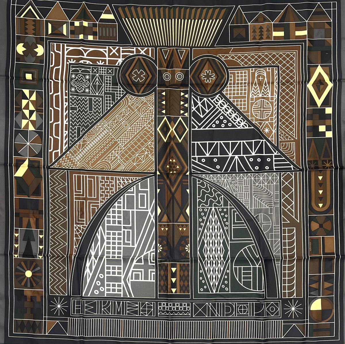 Hermès - Carré 90 "Anamorphée"