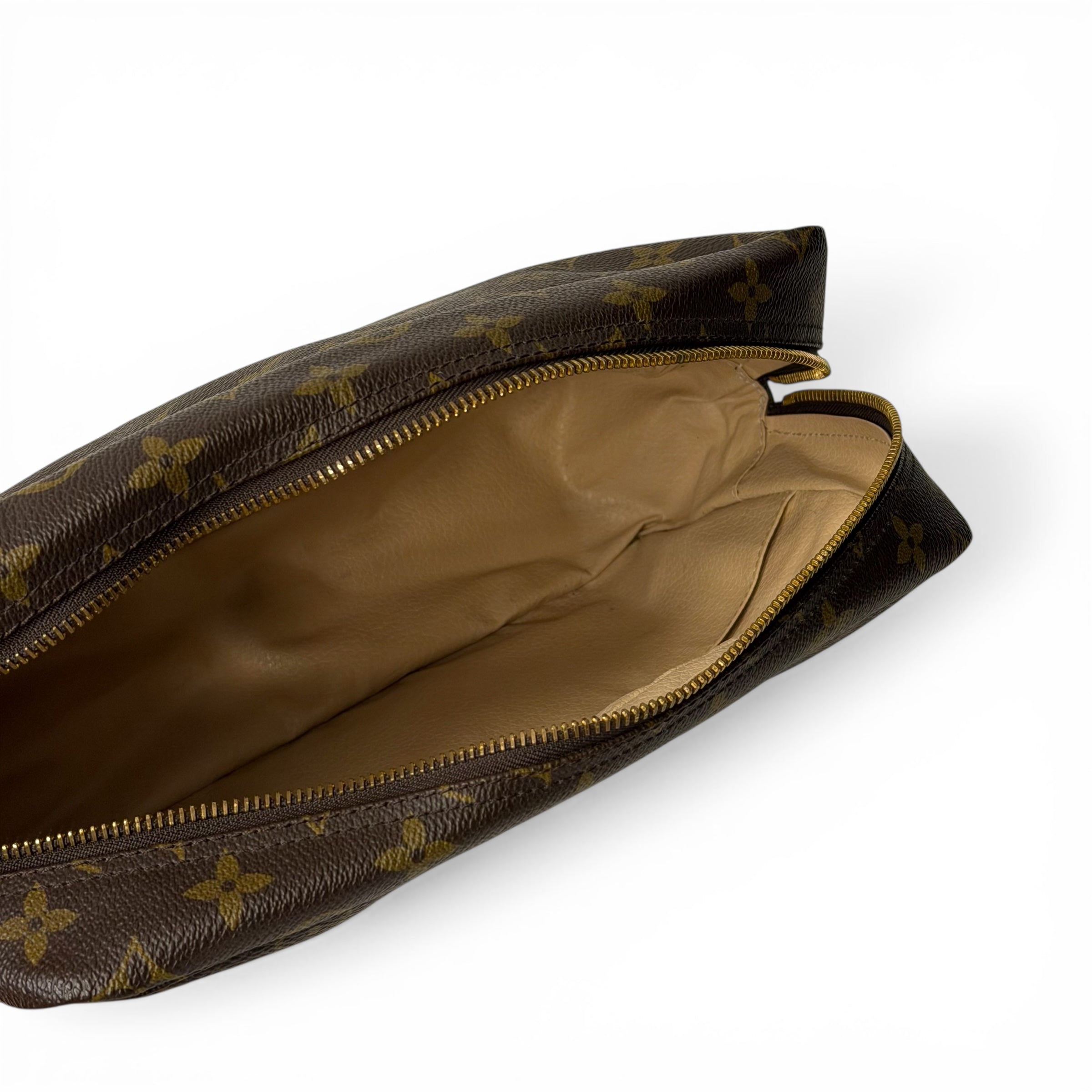Louis Vuitton Trousse De Toilette Vintage | Les Folies d’Eugénie